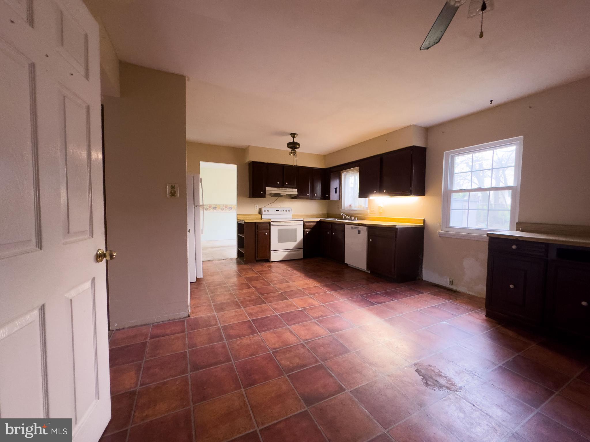 HILLCREST ORCHARDS - Residential