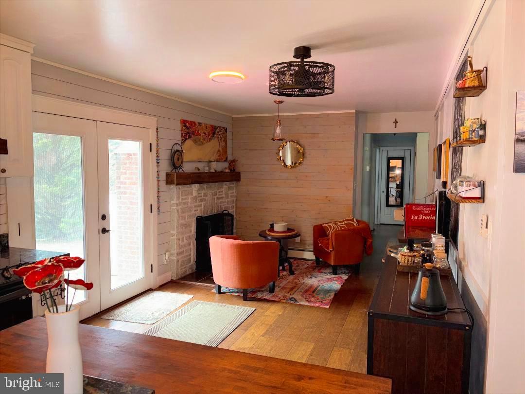 PLEASANT HILLS - Residential