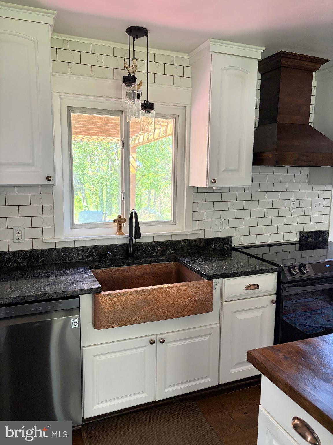 PLEASANT HILLS - Residential
