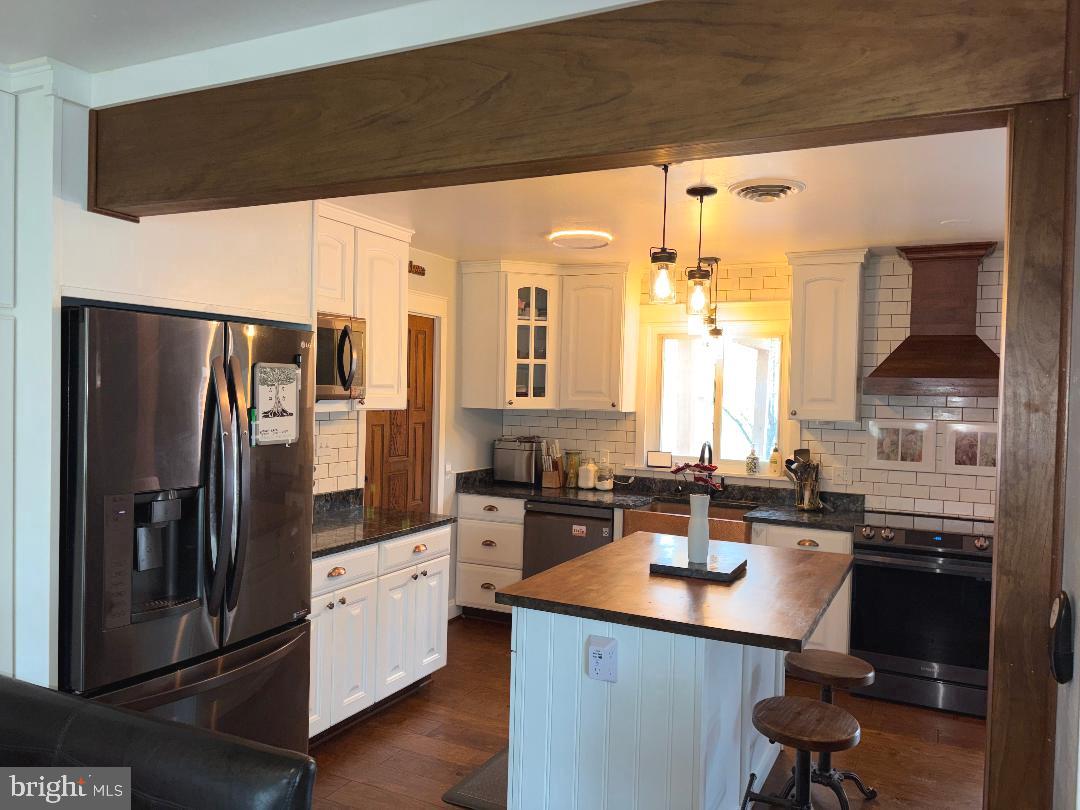 PLEASANT HILLS - Residential