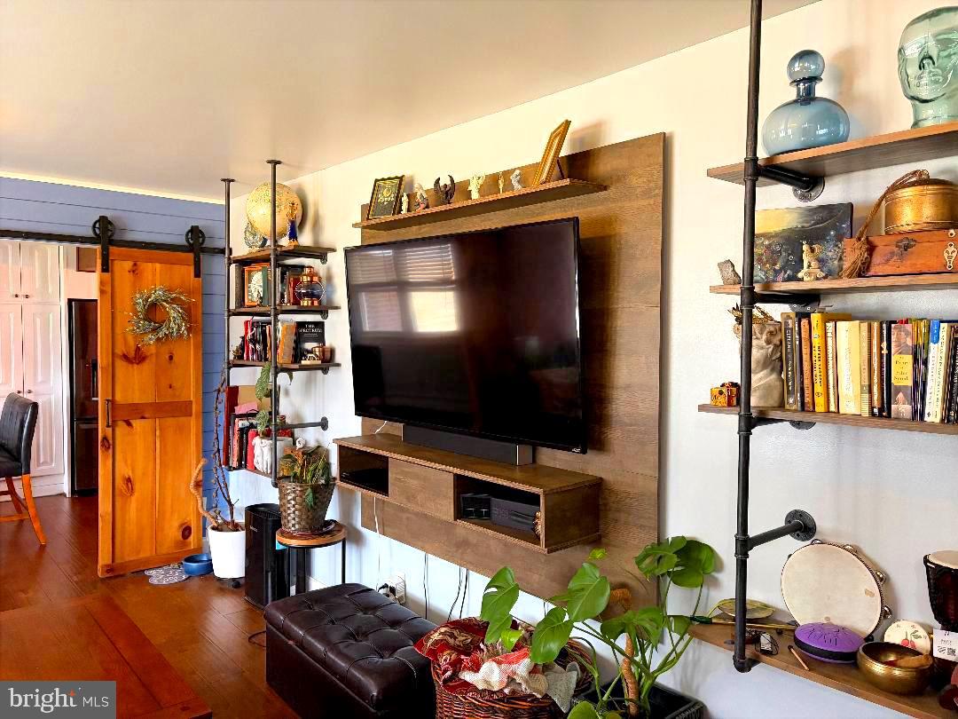 PLEASANT HILLS - Residential