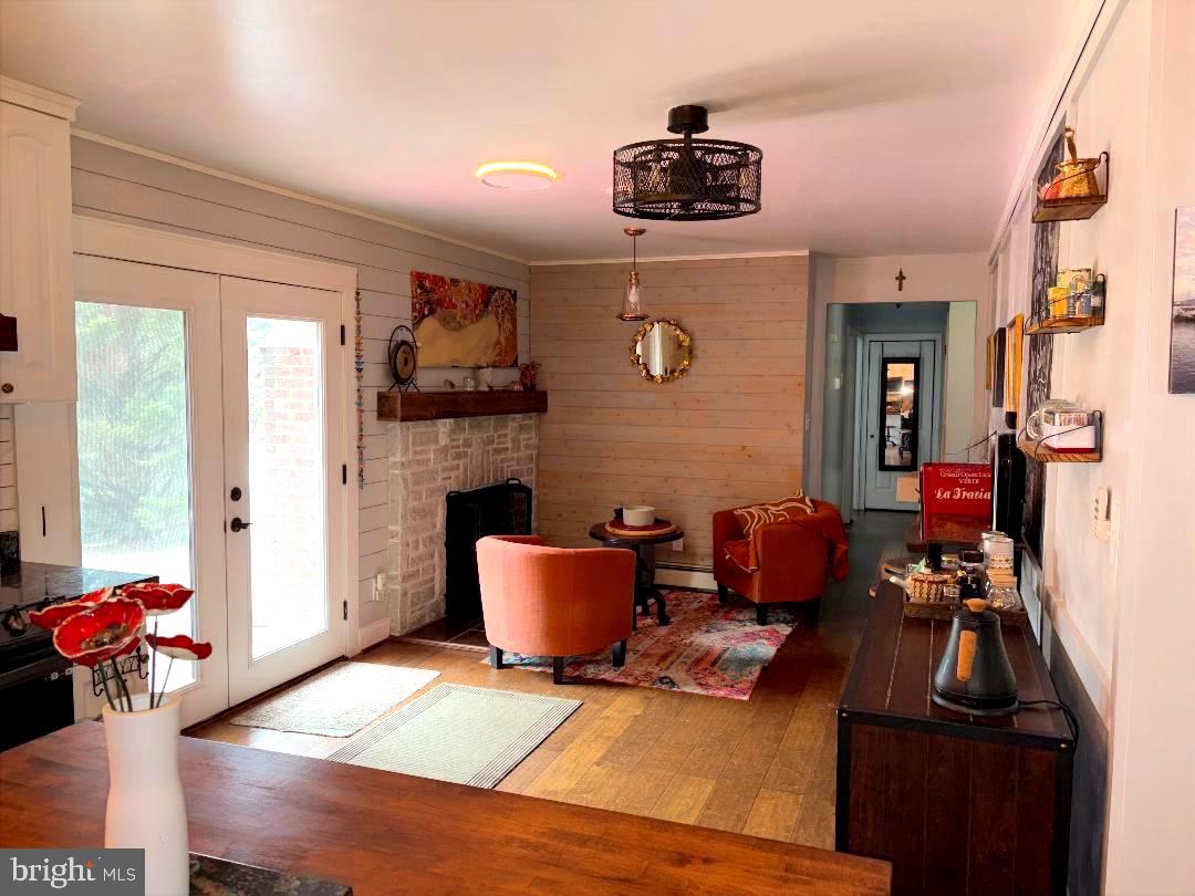 PLEASANT HILLS - Residential