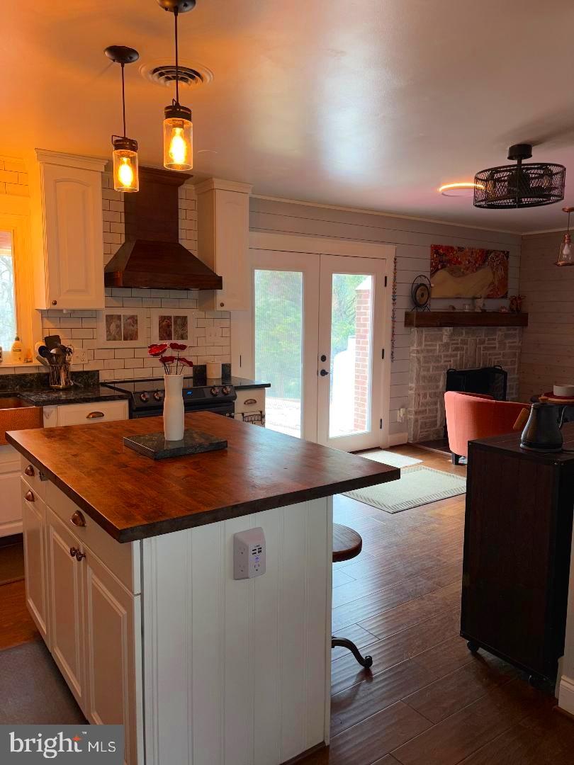 PLEASANT HILLS - Residential