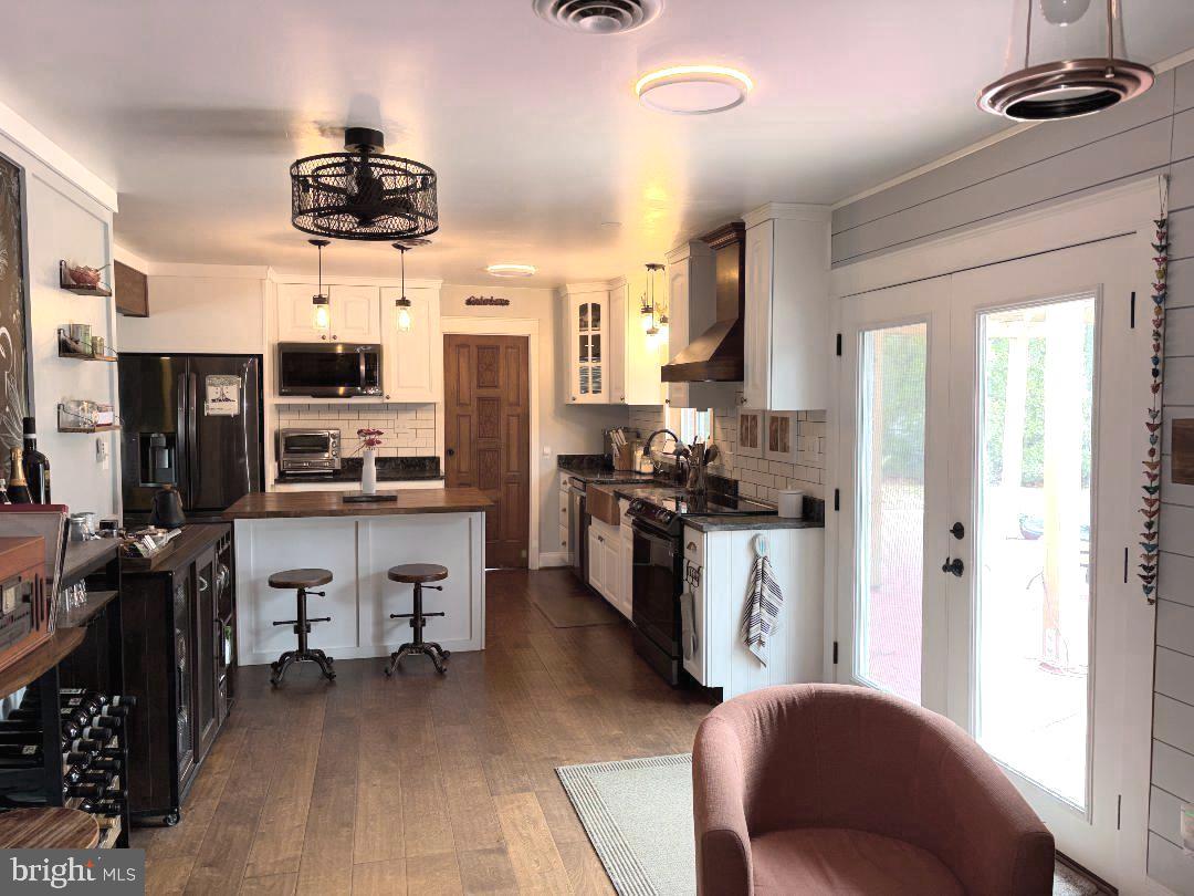 PLEASANT HILLS - Residential