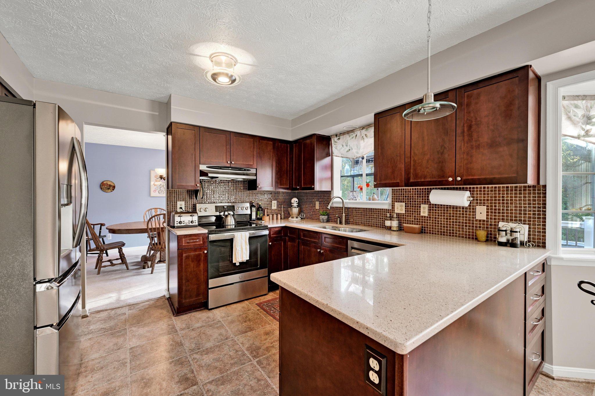 611 HARVEST COURT