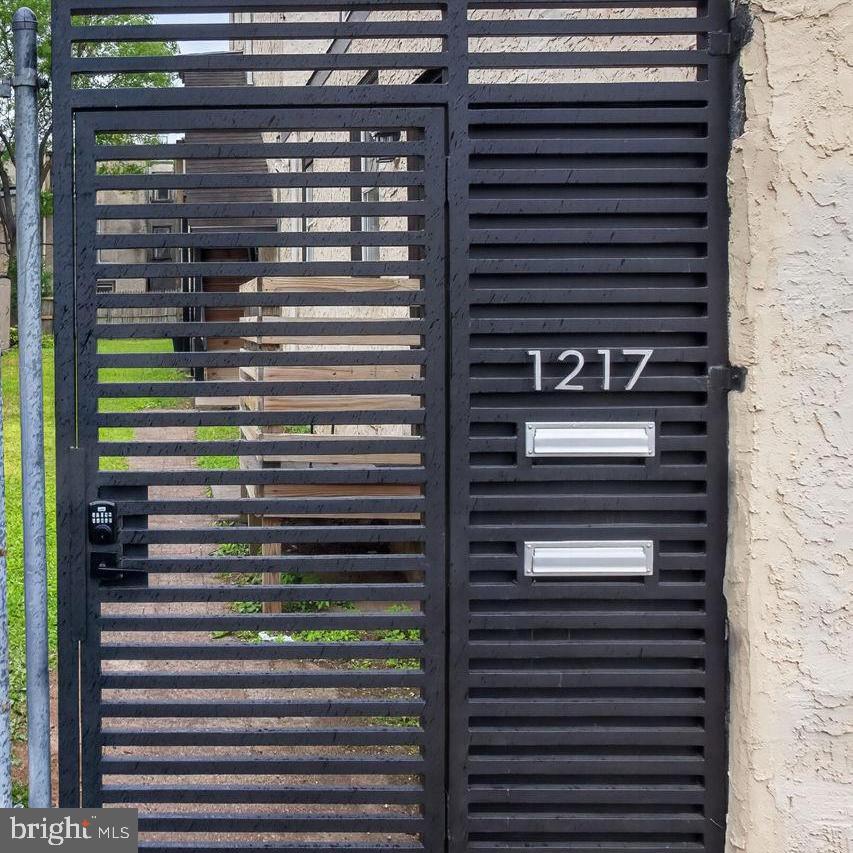 OLDE KENSINGTON - Residential Income