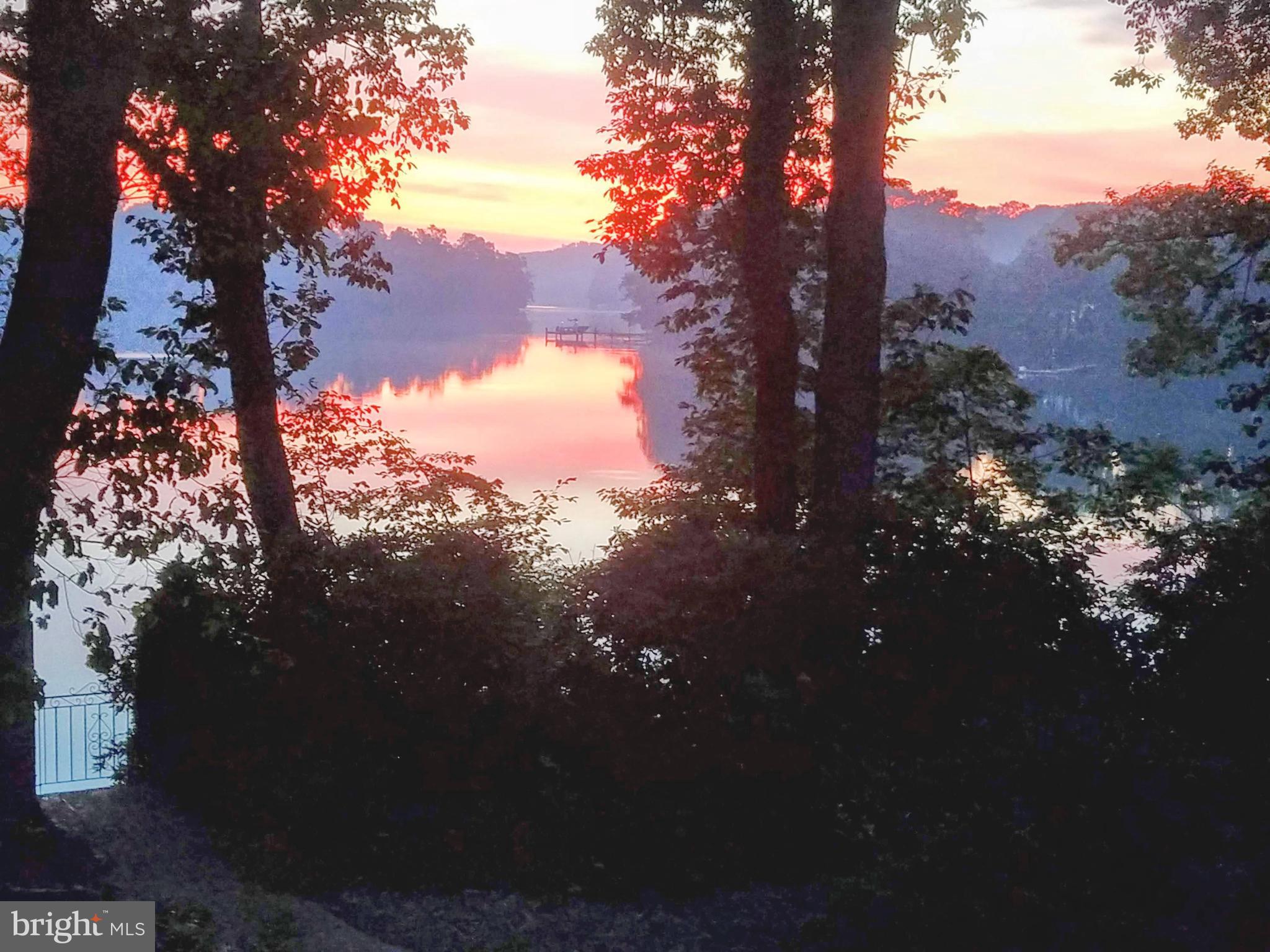 PLEASANT COVE - Residential