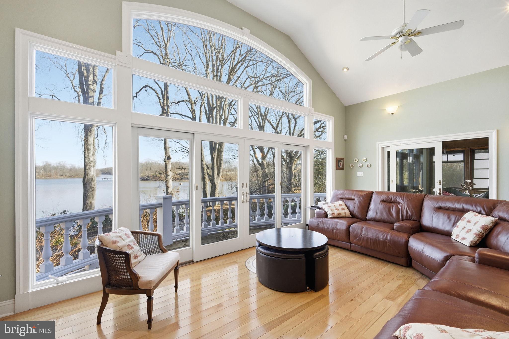 PLEASANT COVE - Residential