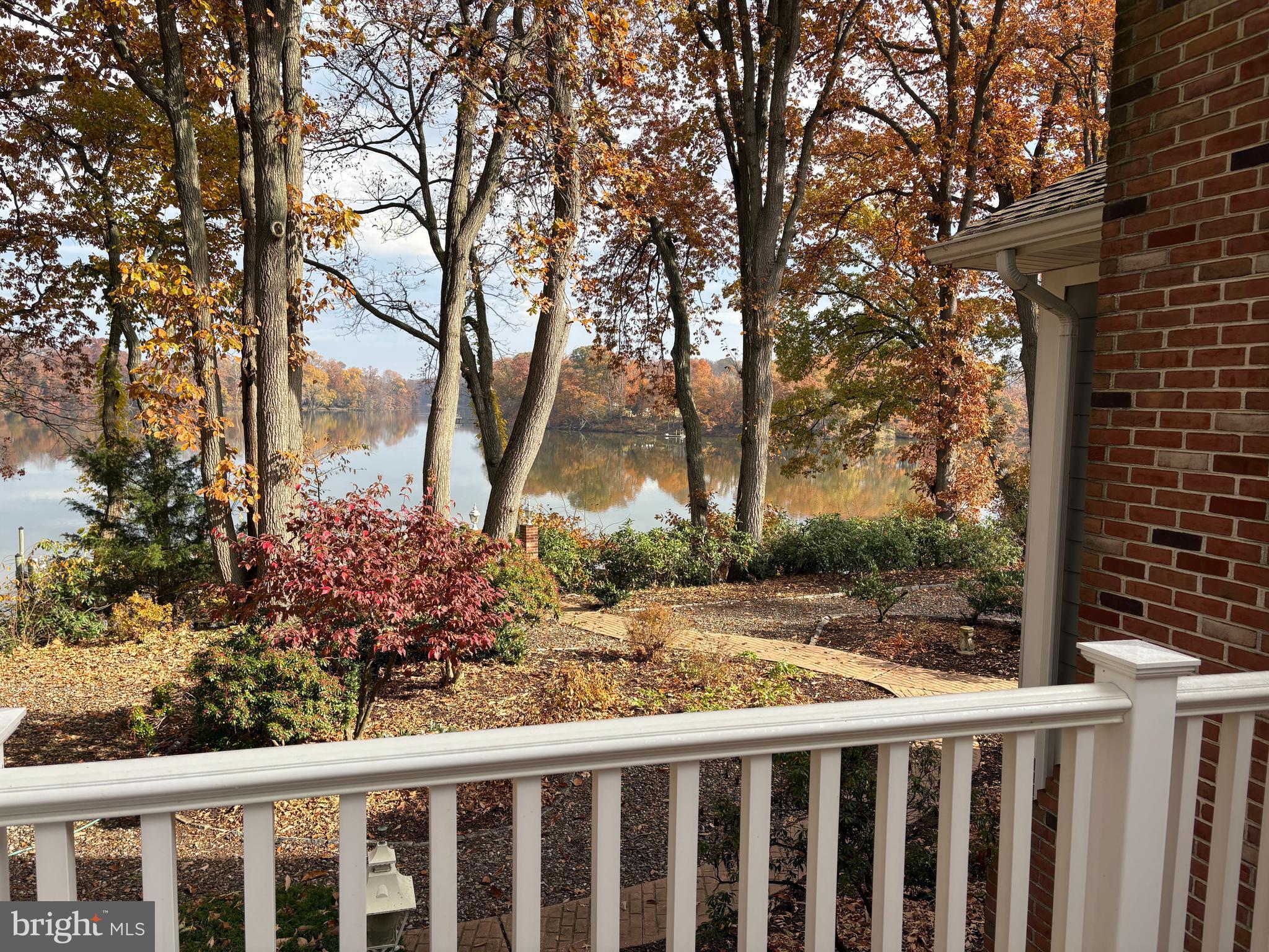 PLEASANT COVE - Residential