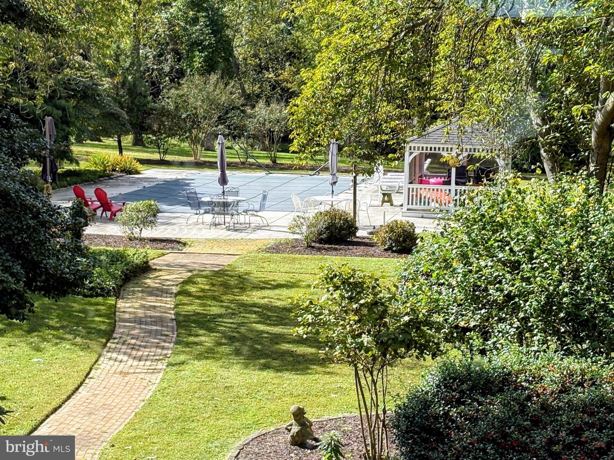 PLEASANT COVE - Residential