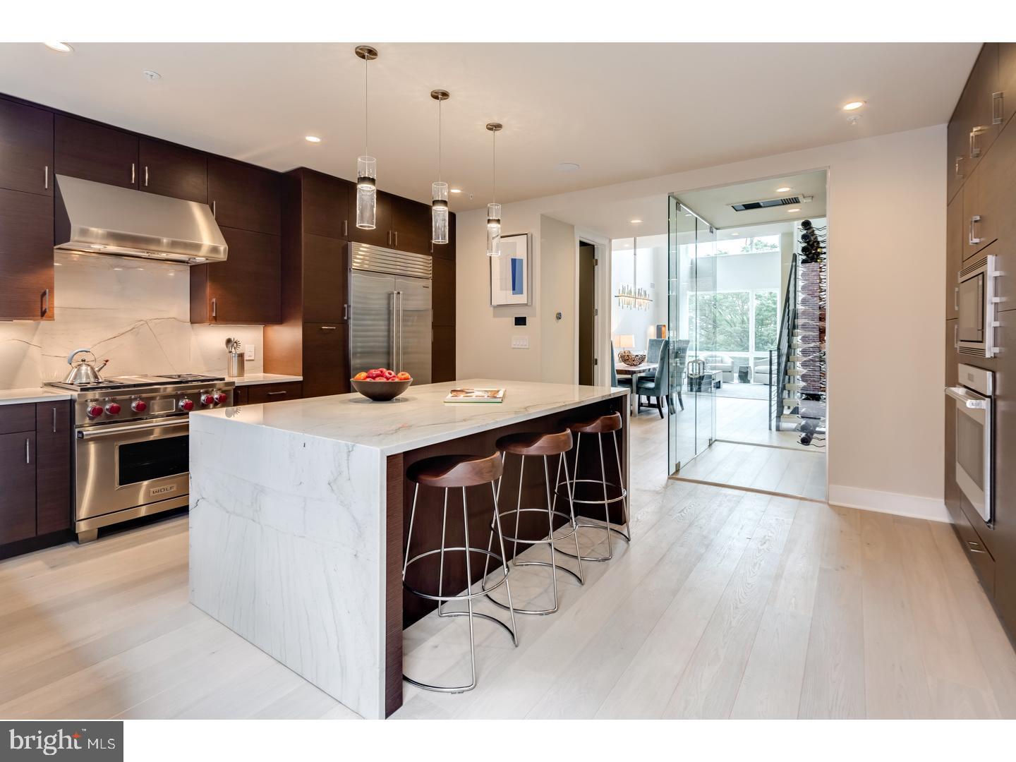 SOCIETY HILL - Residential