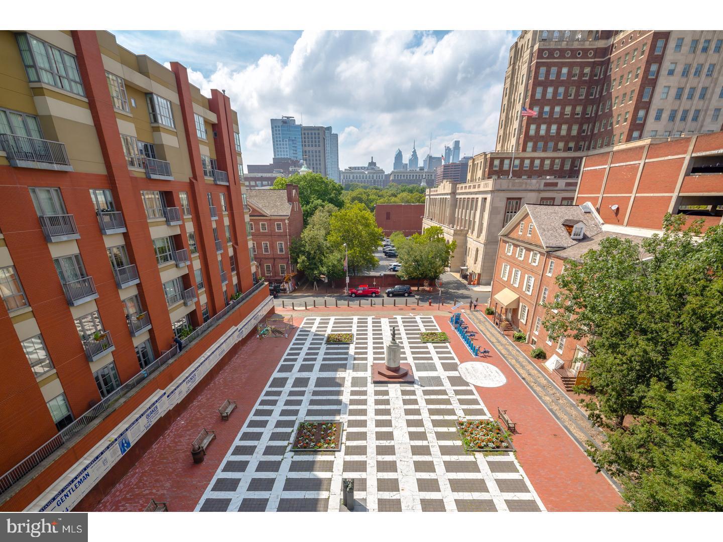 SOCIETY HILL - Residential