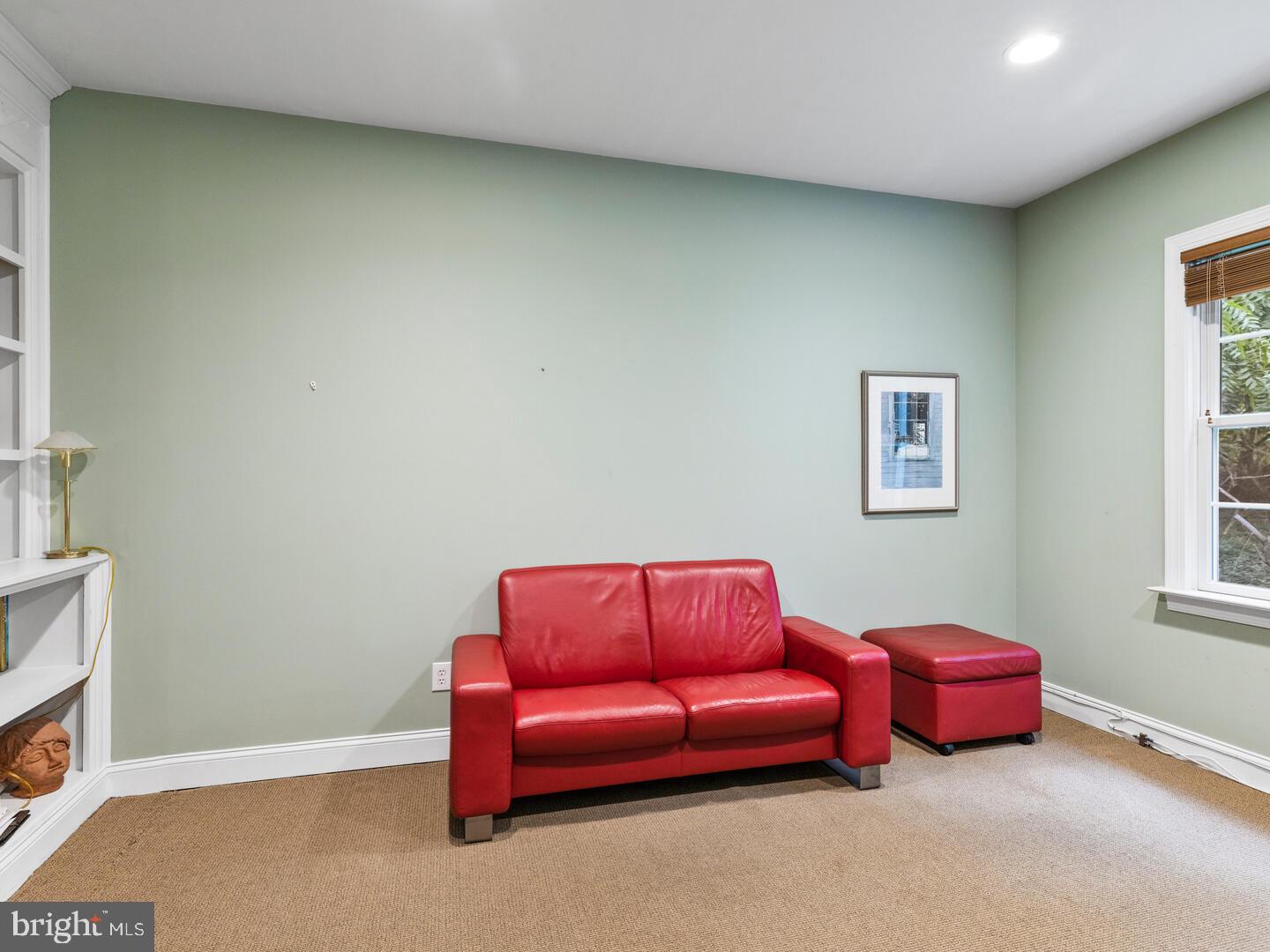 MEADOWBROOK - Residential