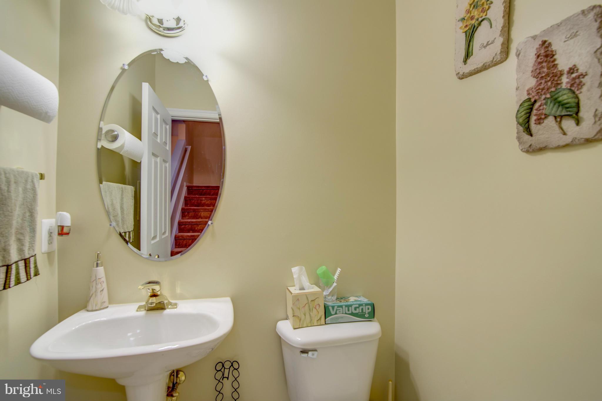 TALL OAKS - Residential Lease