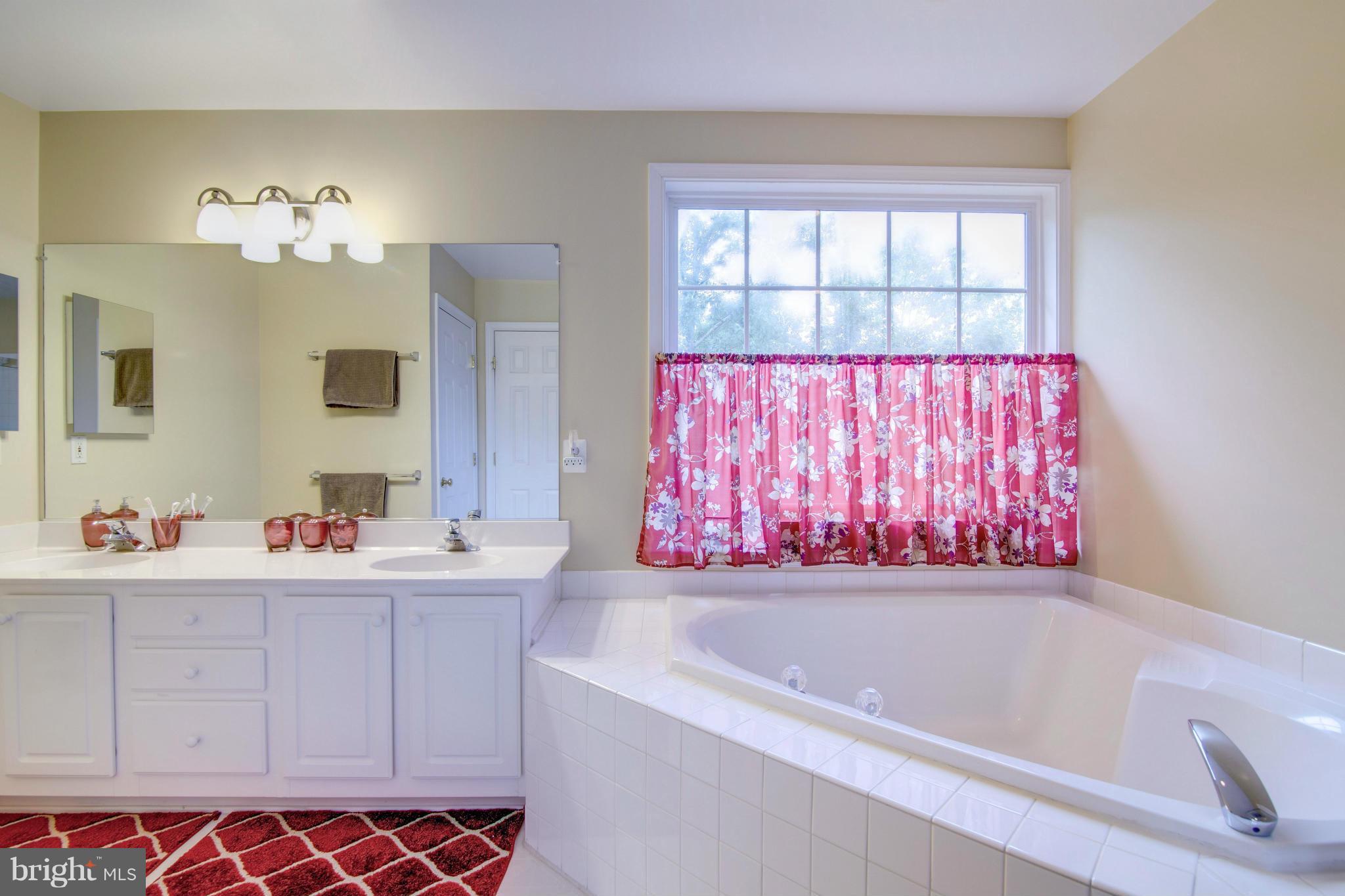 TALL OAKS - Residential Lease