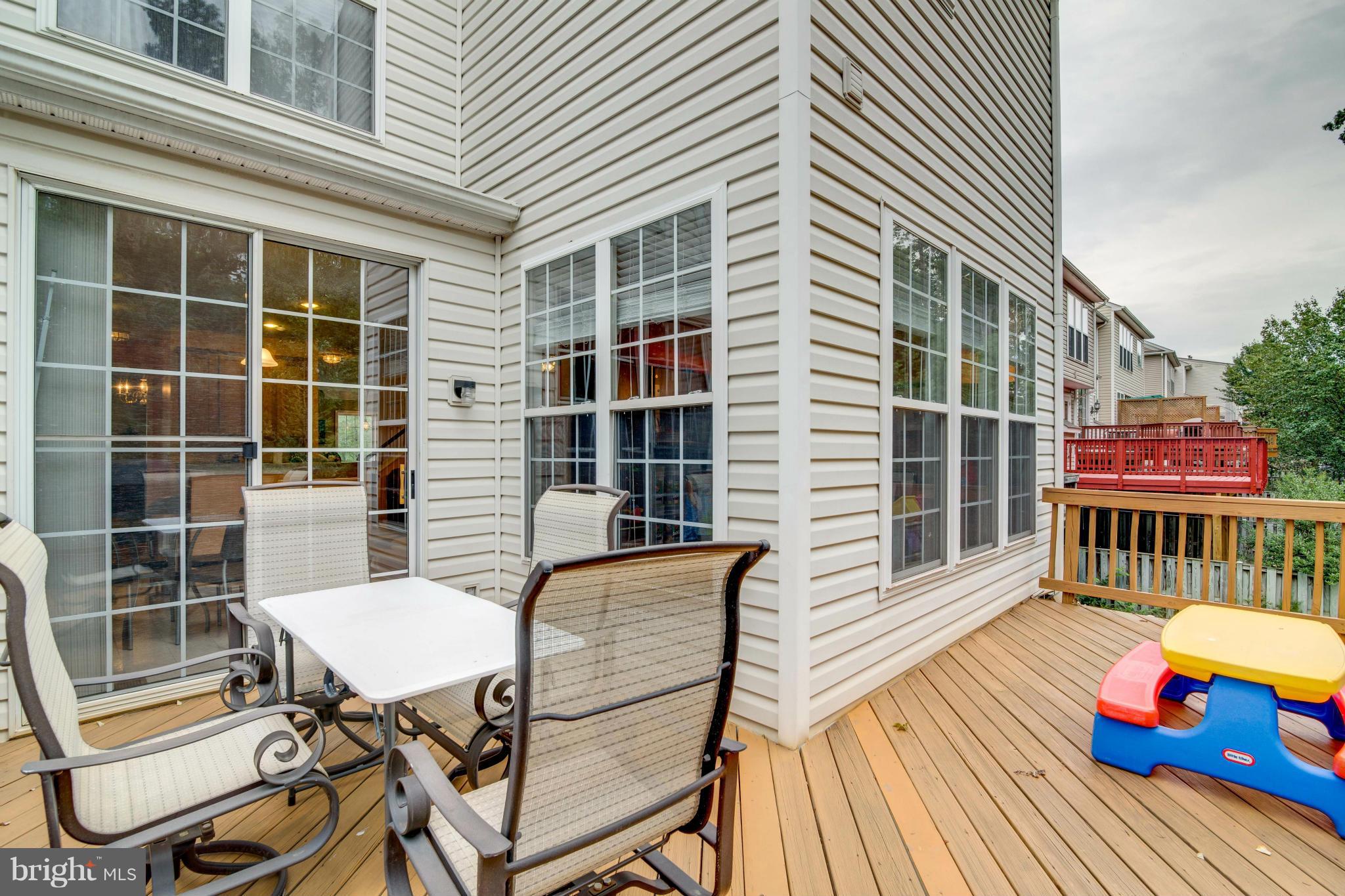 TALL OAKS - Residential Lease