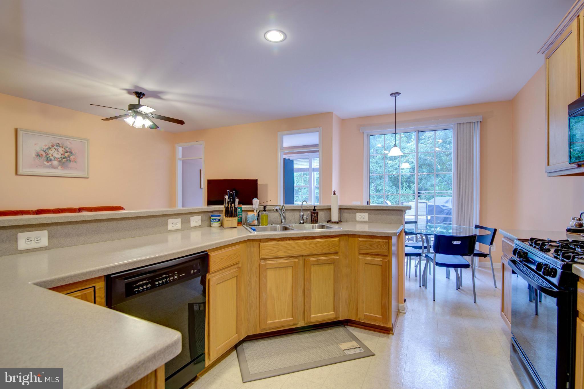 TALL OAKS - Residential Lease