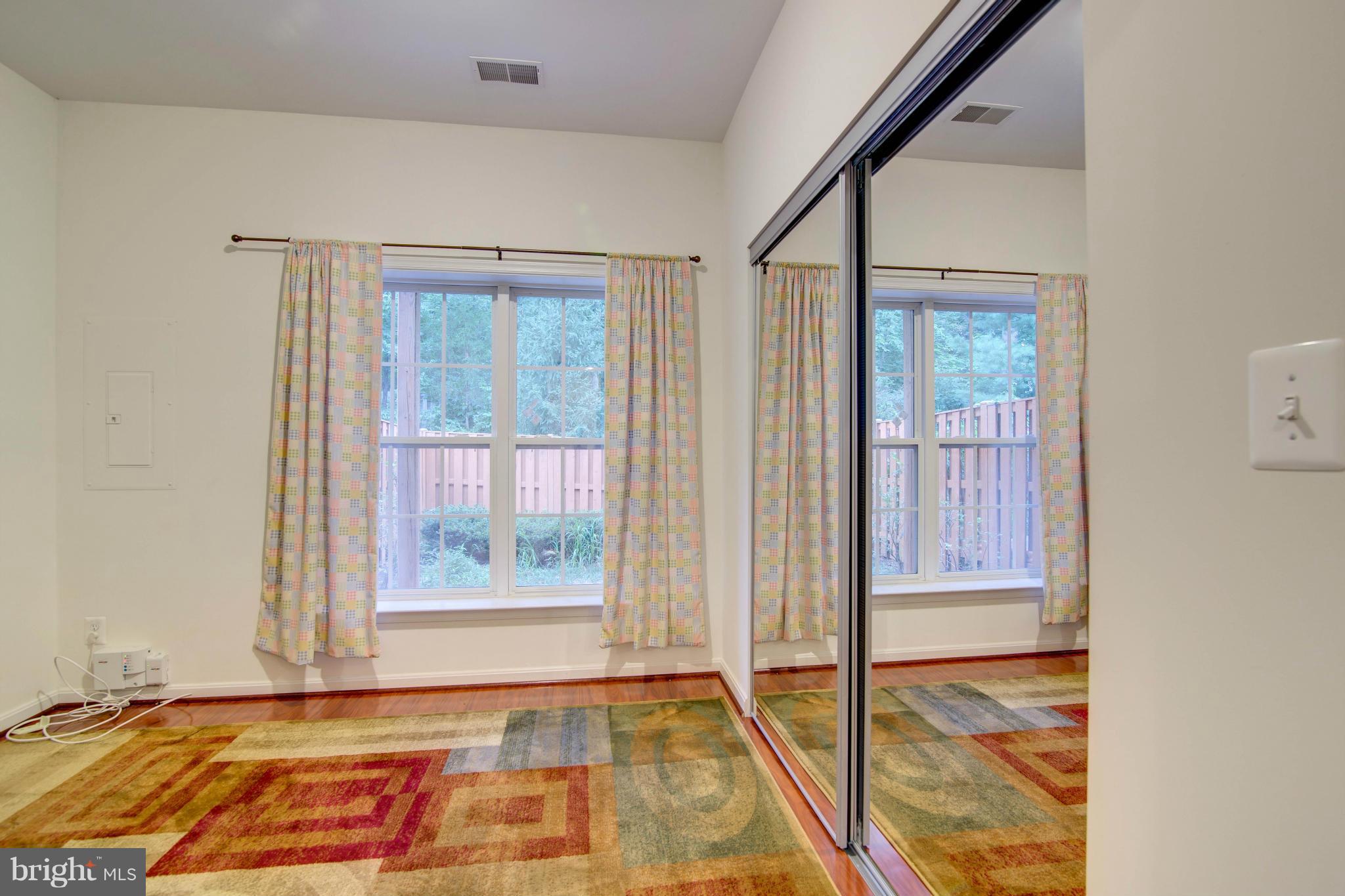 TALL OAKS - Residential Lease