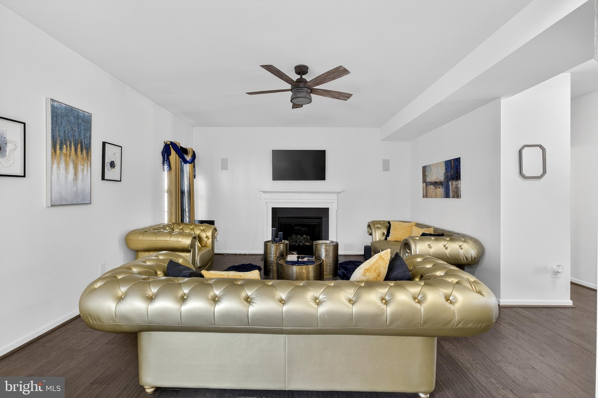 HIGH HOOK FARMS - Residential