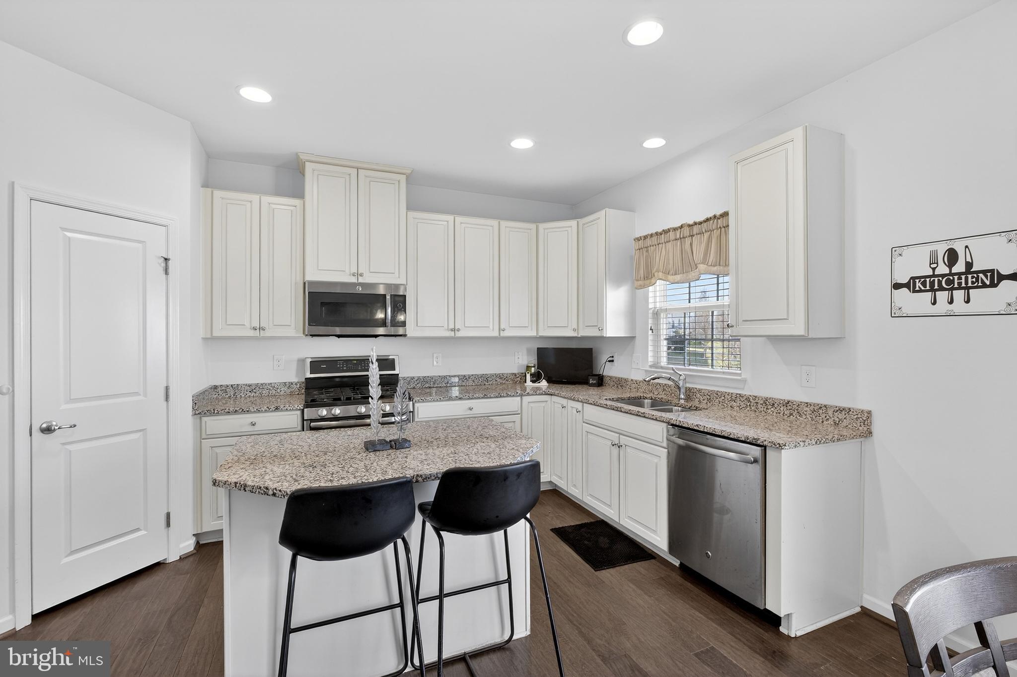 HIGH HOOK FARMS - Residential