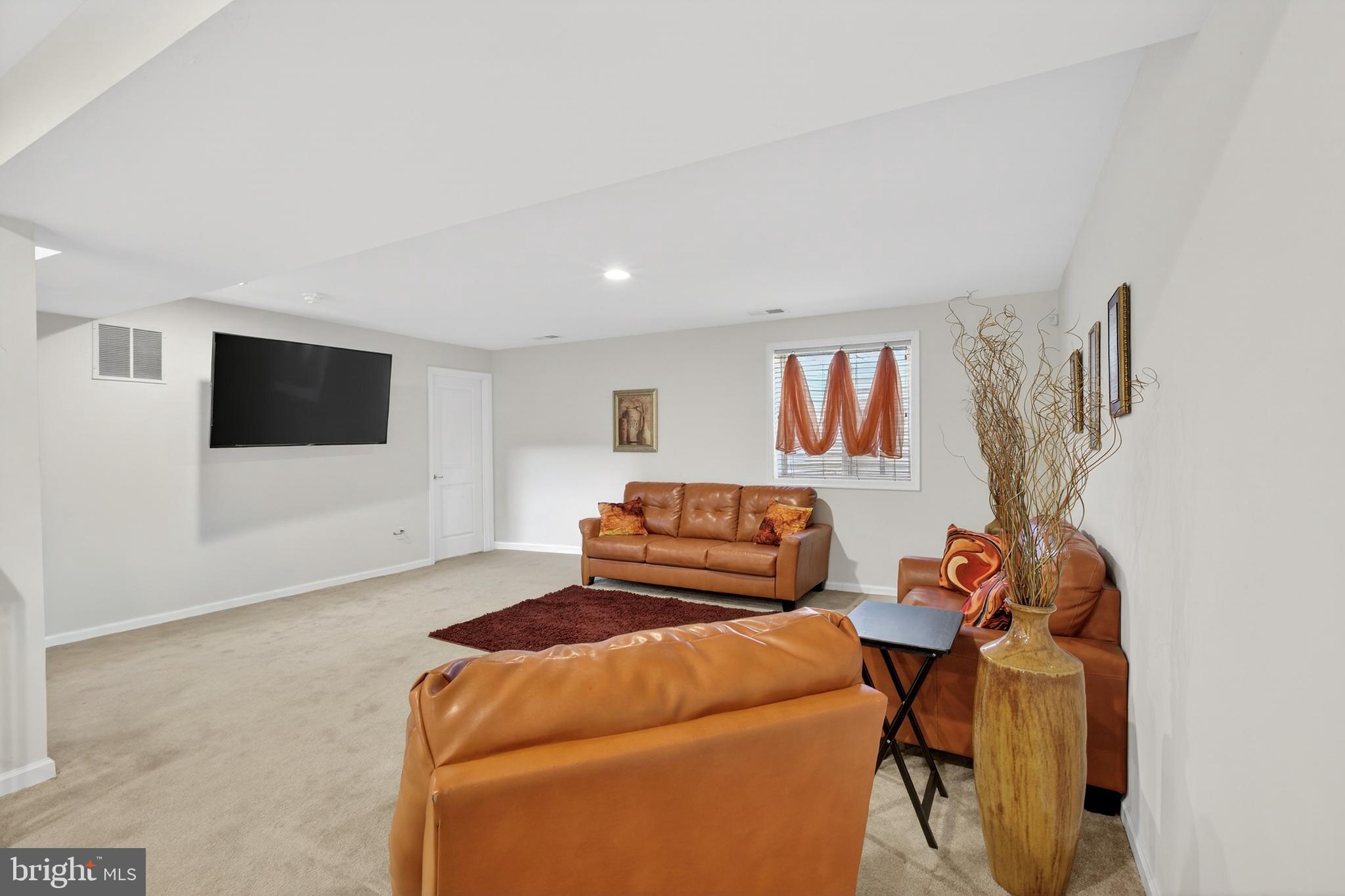 HIGH HOOK FARMS - Residential