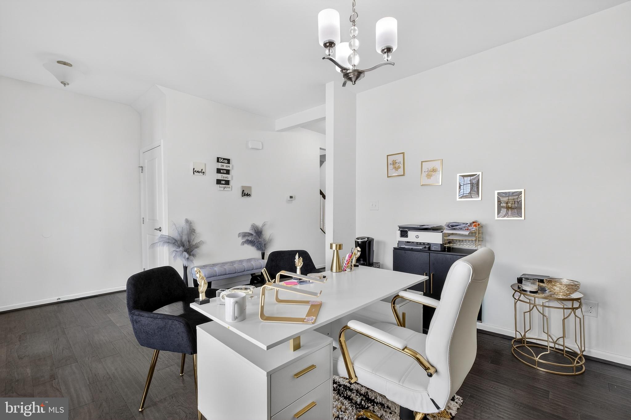 HIGH HOOK FARMS - Residential