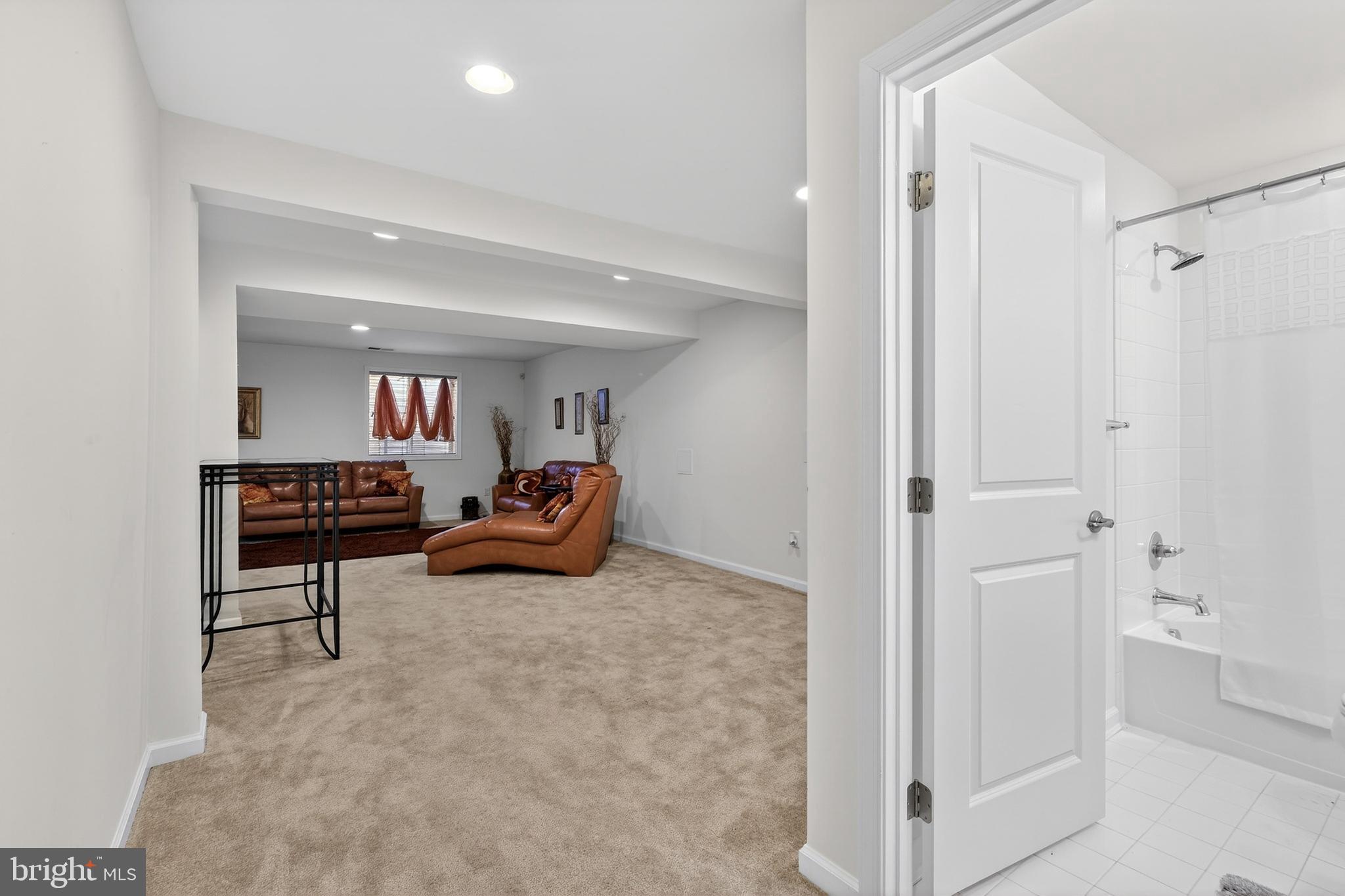 HIGH HOOK FARMS - Residential