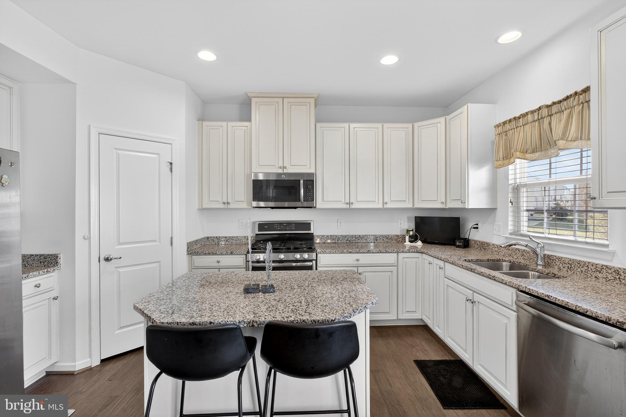 HIGH HOOK FARMS - Residential