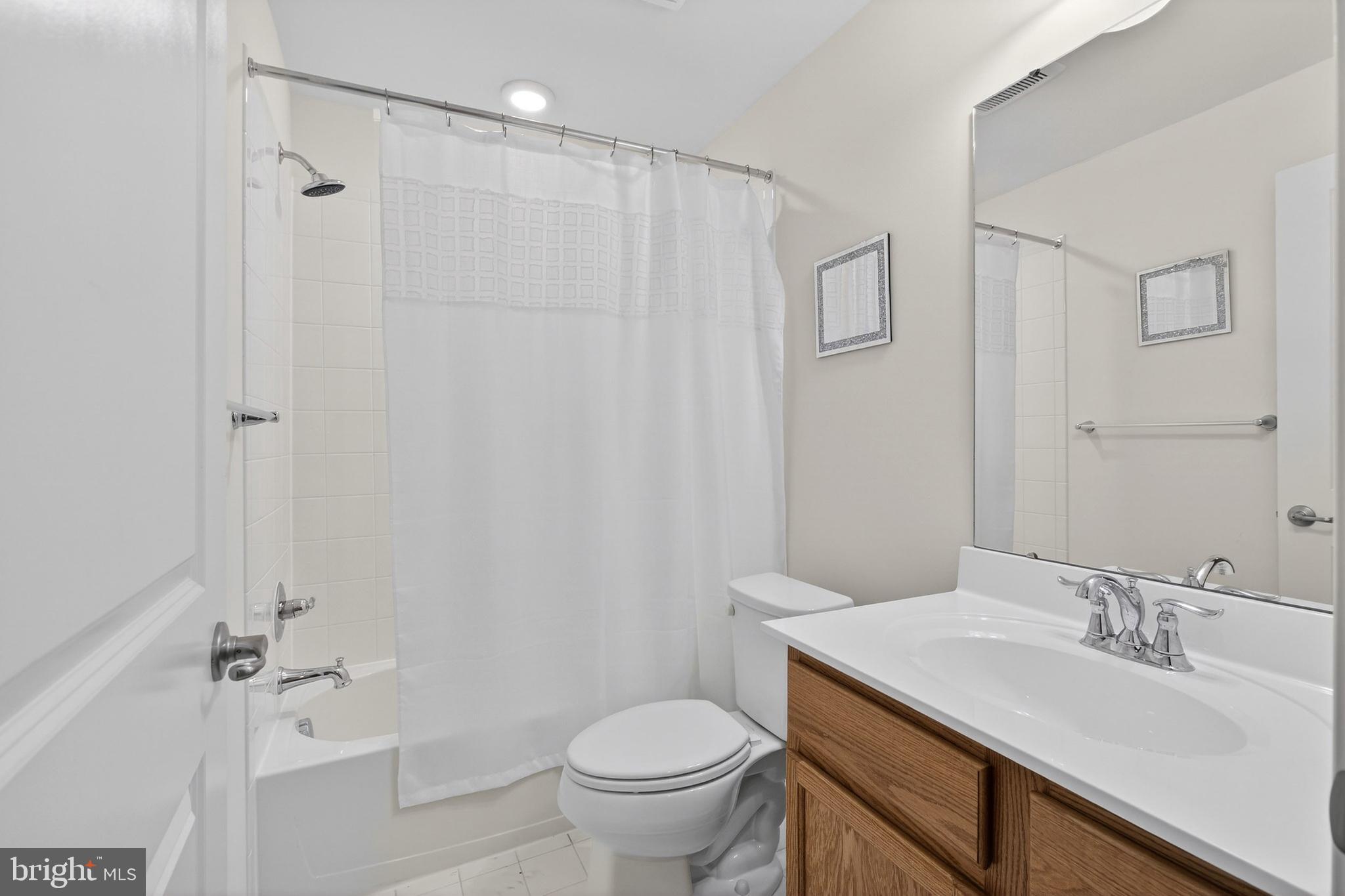 HIGH HOOK FARMS - Residential