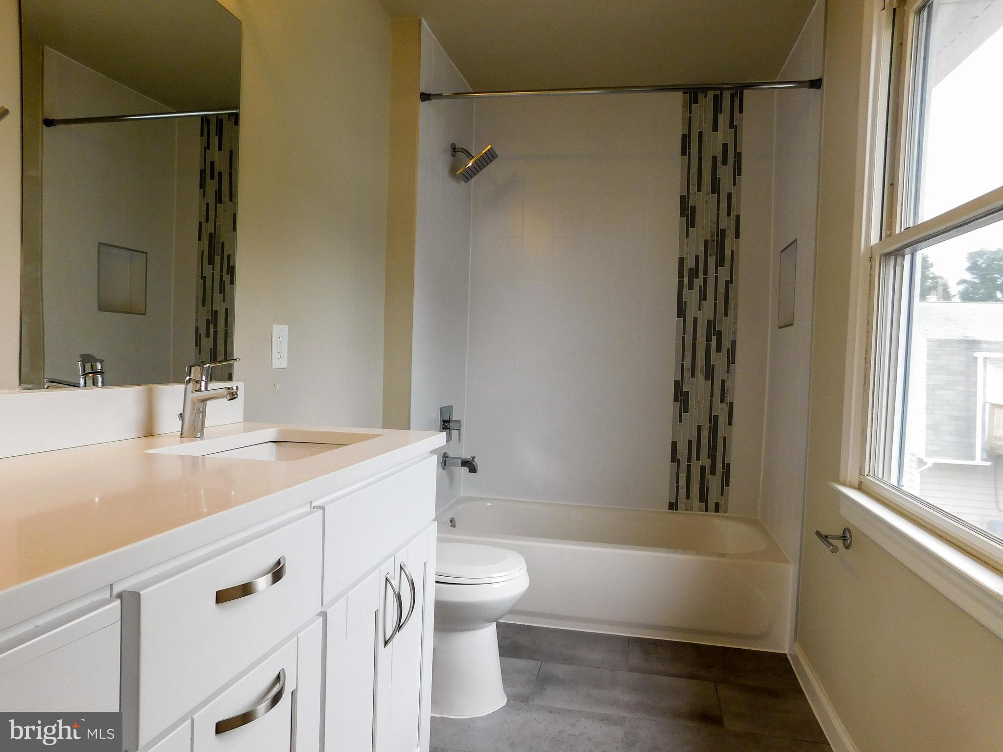 HYDE PARK - Residential