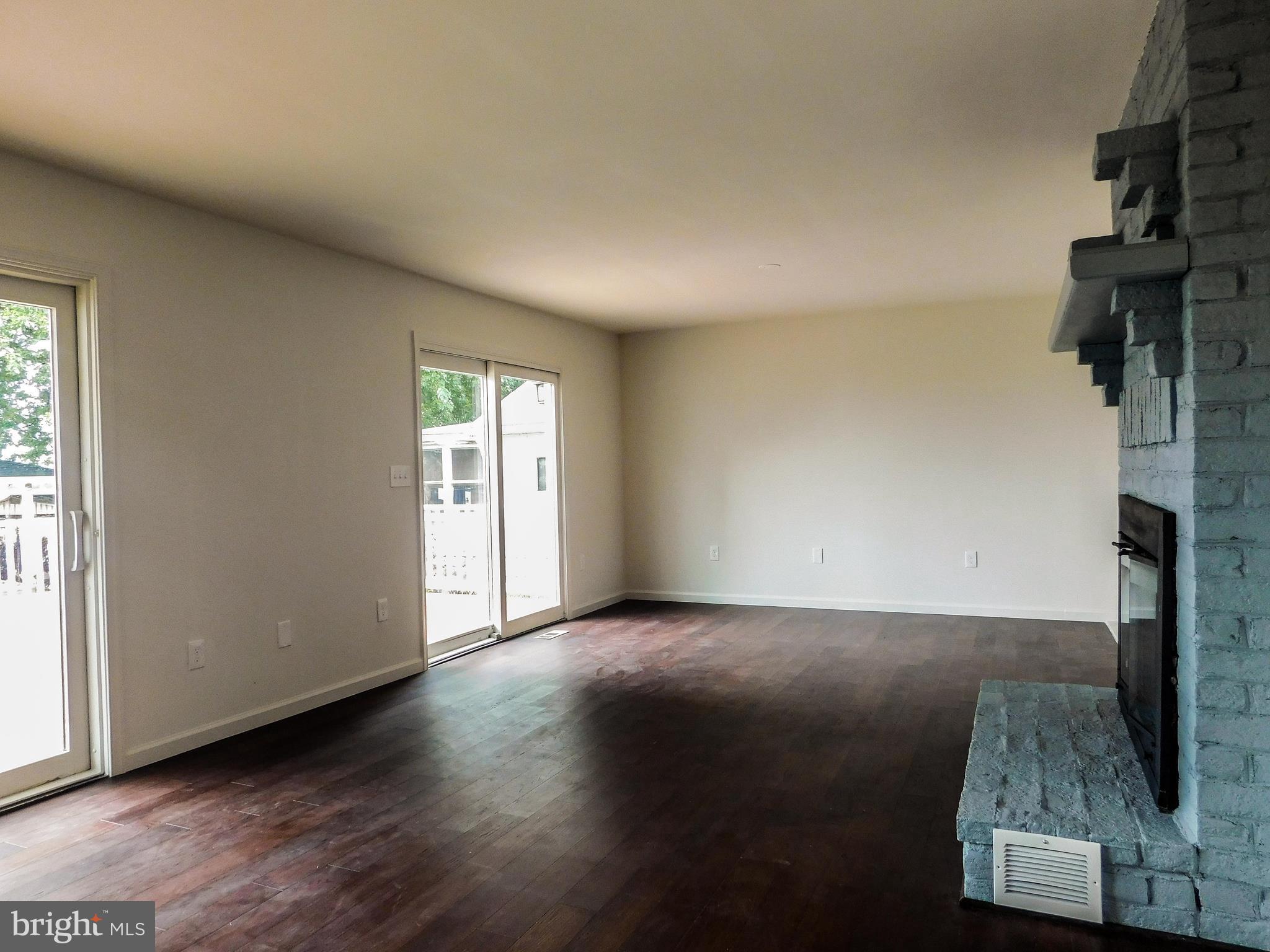 HYDE PARK - Residential