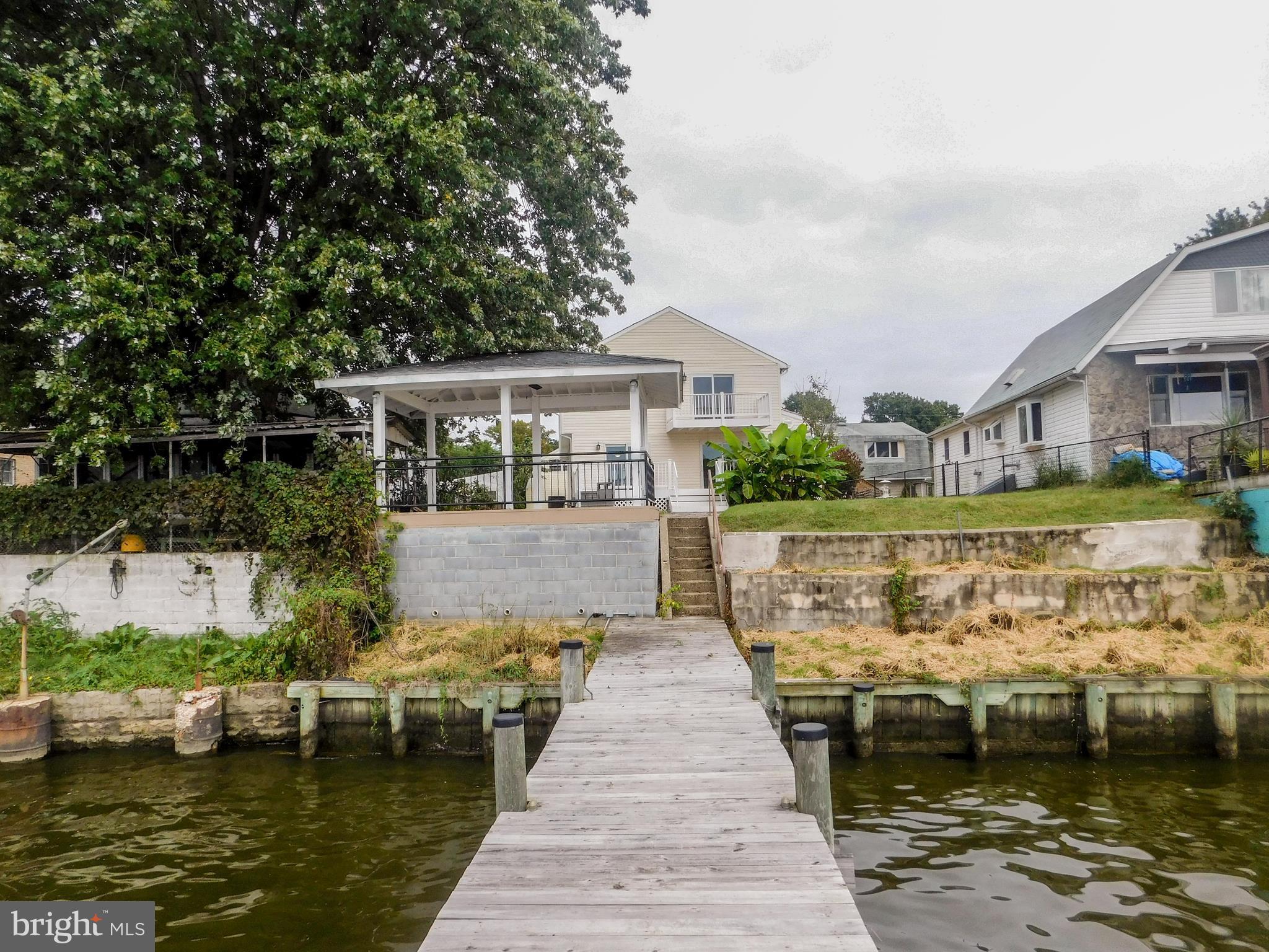 HYDE PARK - Residential