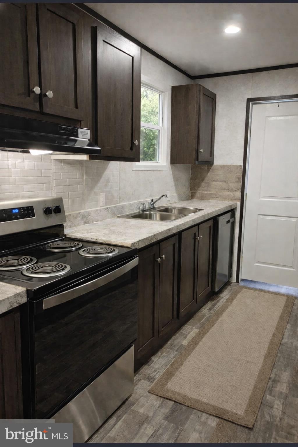 TOP RIDGE TR PK - Residential