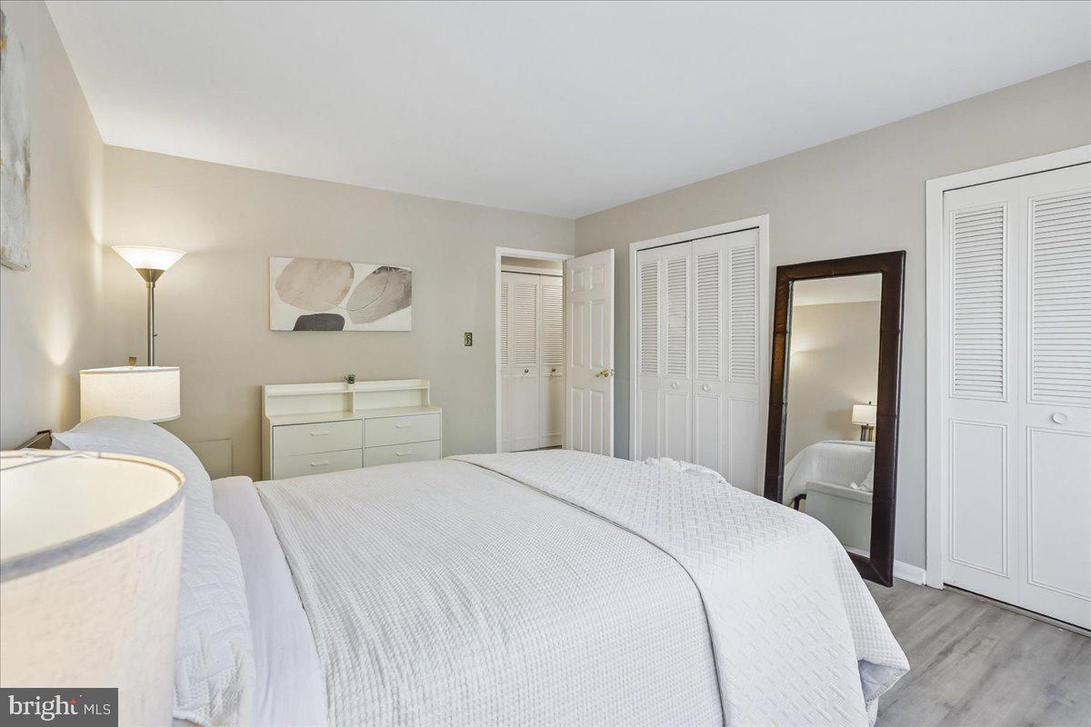 WHITEHALL - Residential