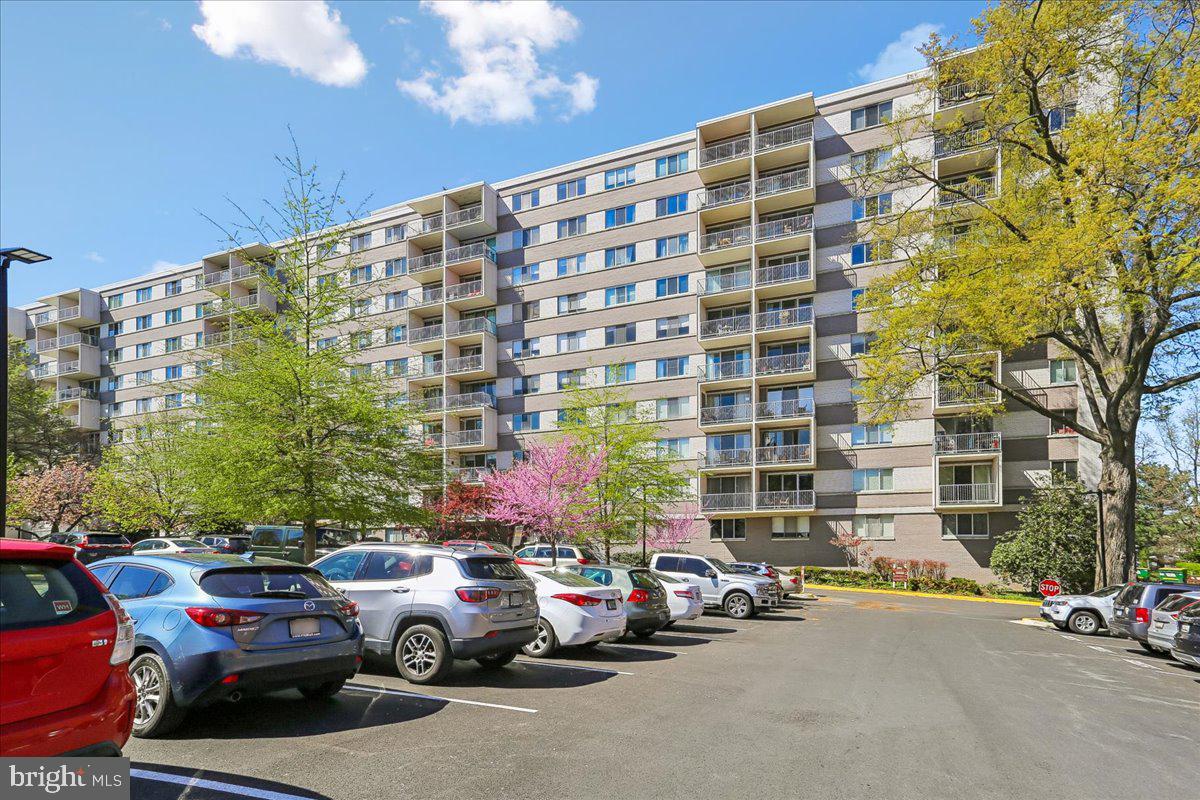 WHITEHALL - Residential