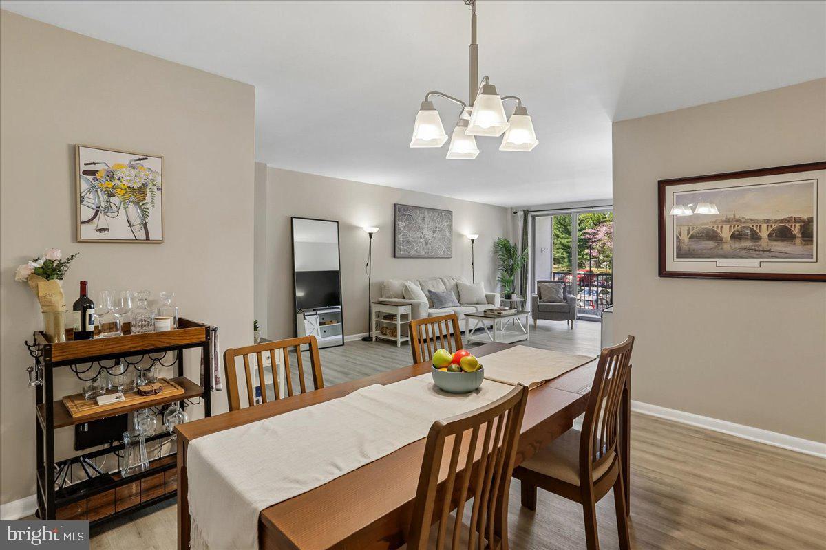 WHITEHALL - Residential