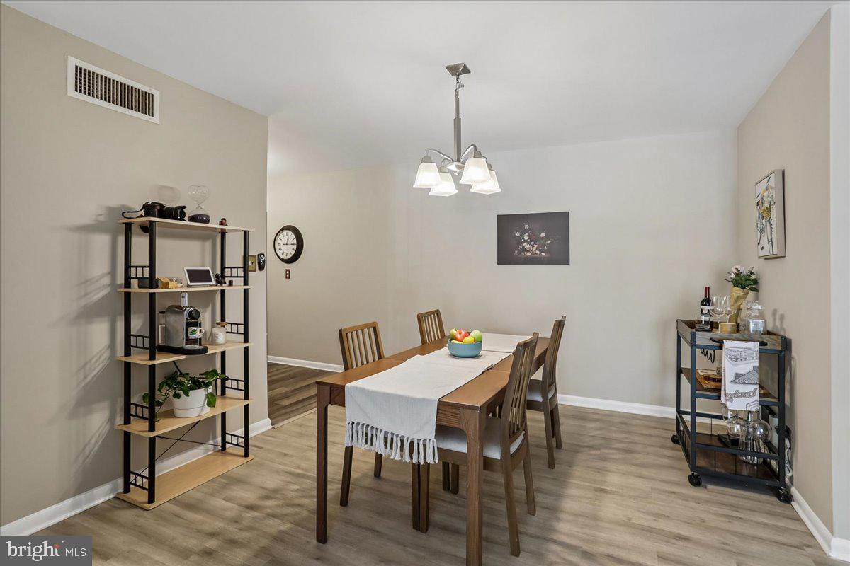 WHITEHALL - Residential