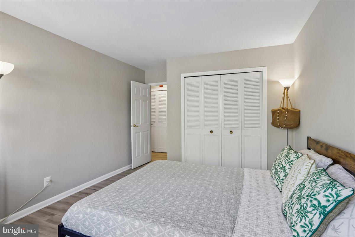 WHITEHALL - Residential