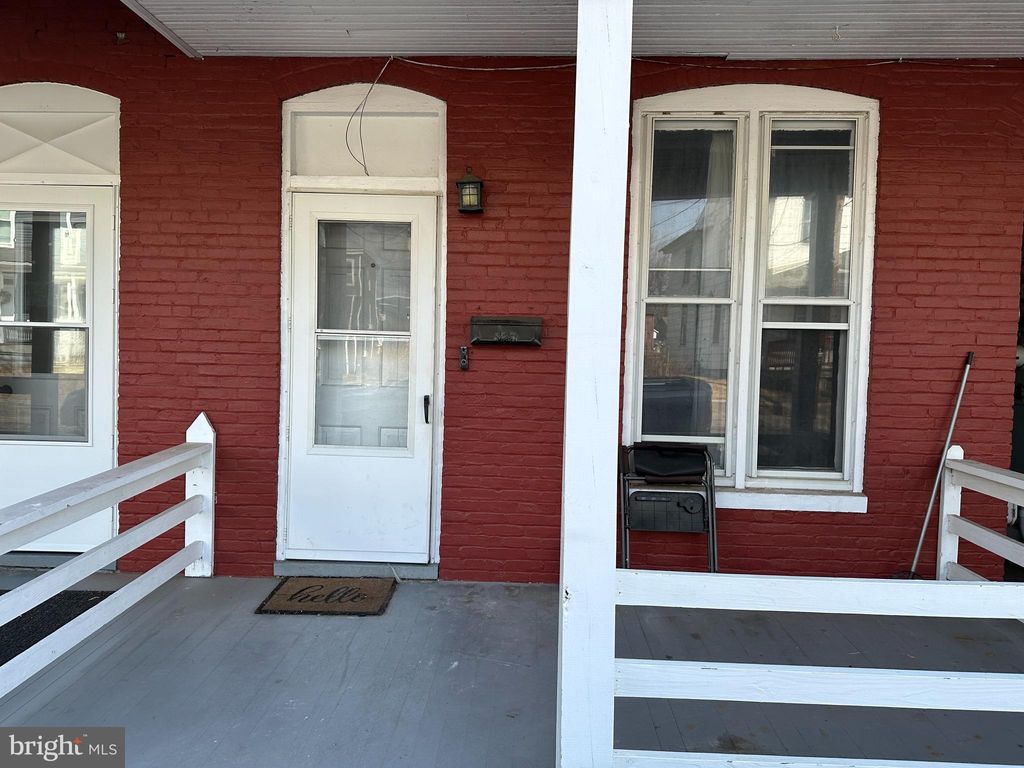 Photo of 138 E Washington Street, ELIZABETHTOWN, PA 17022 (MLS # PALA2064714)