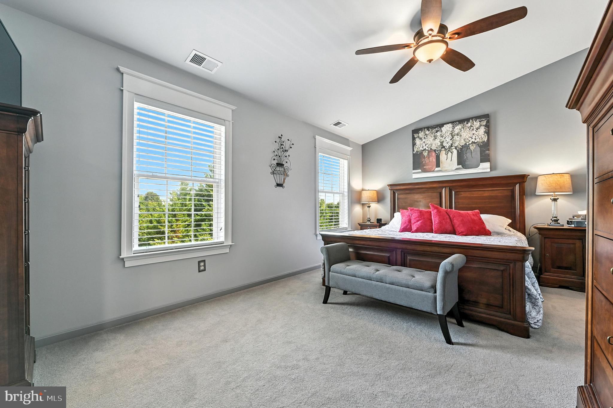 SELBY RIDGE - Residential