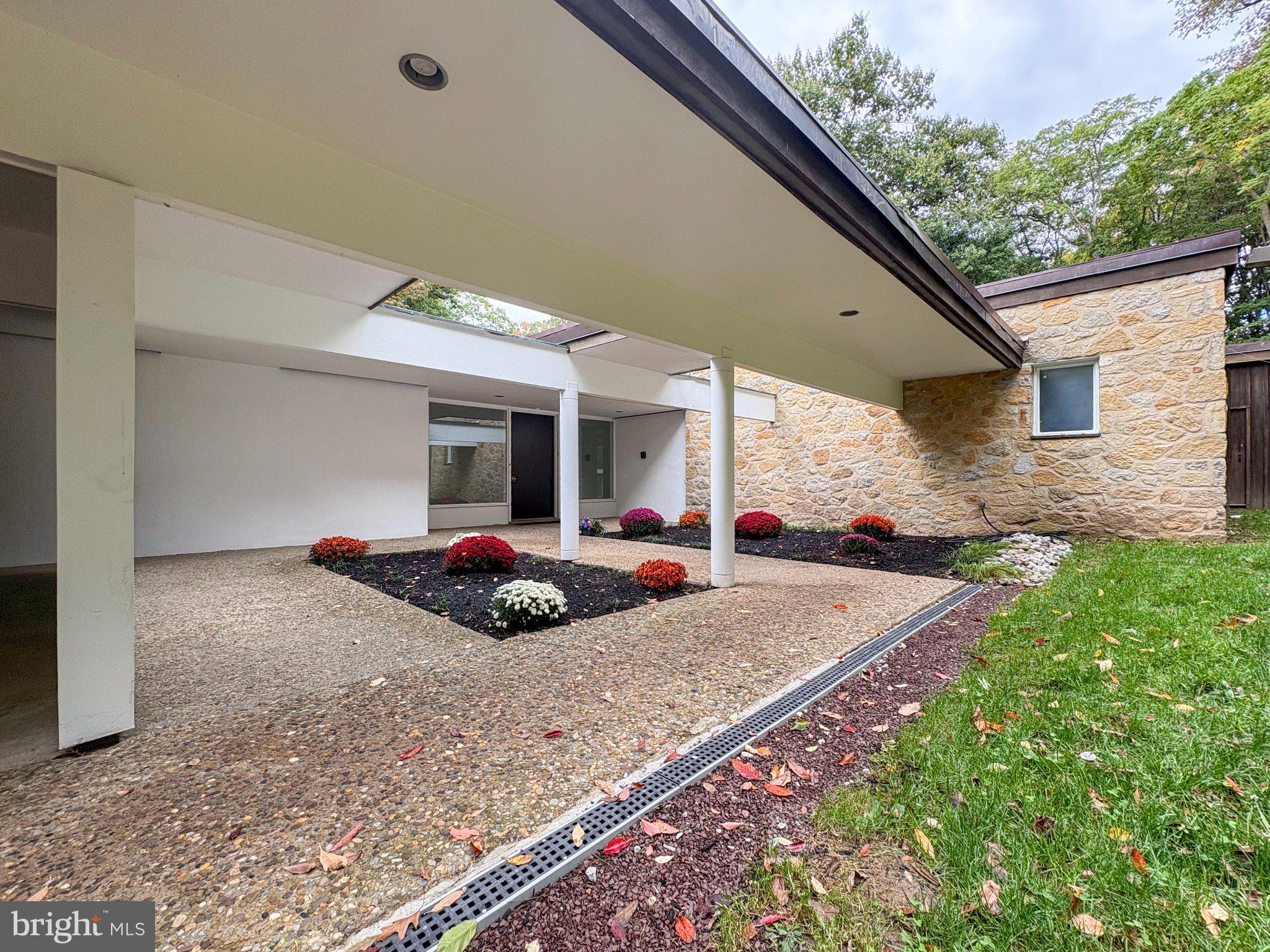 39 FAIRVIEW ROAD