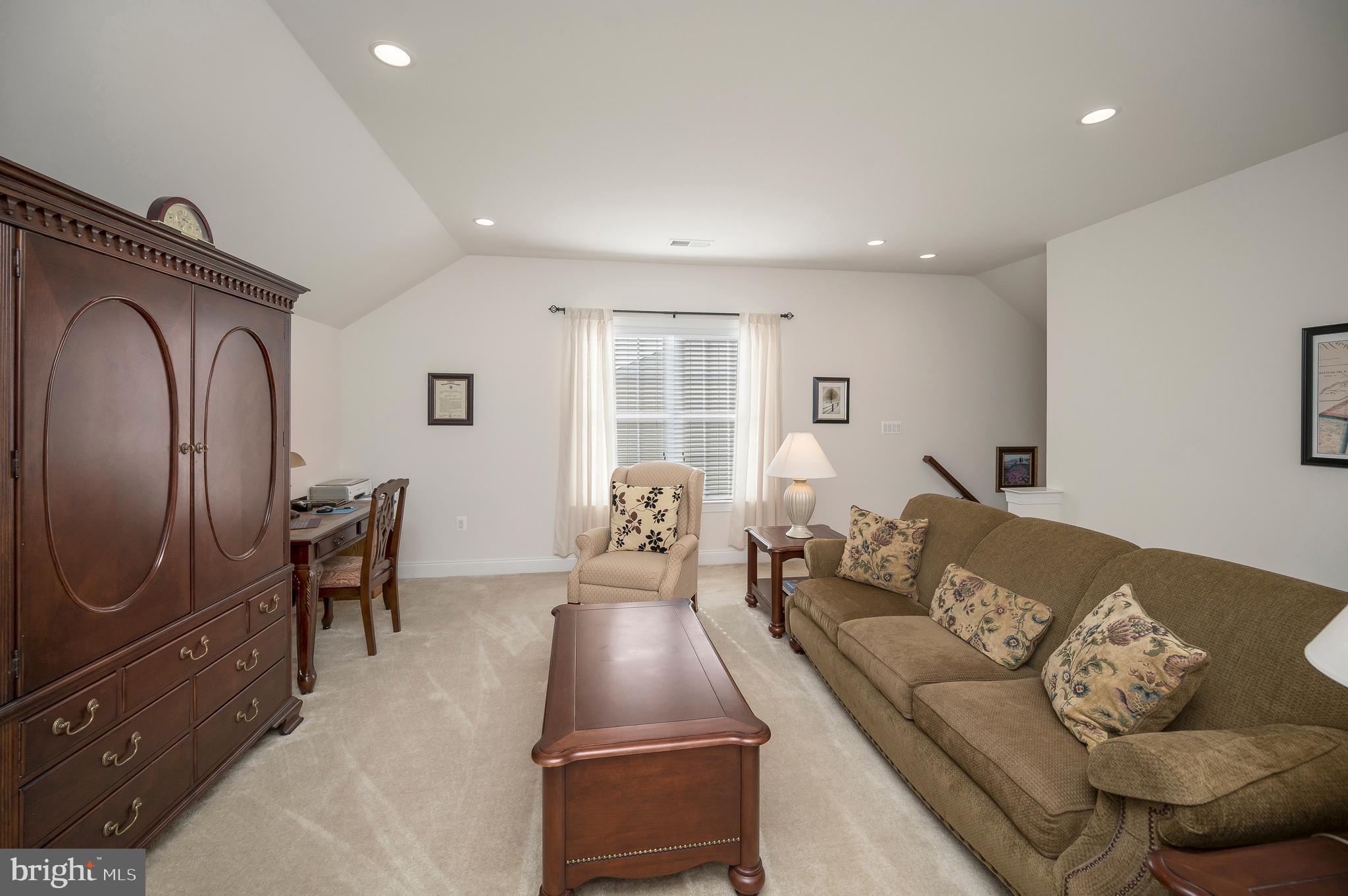 REGENCY AT CHANCELLORSVILLE - Residential