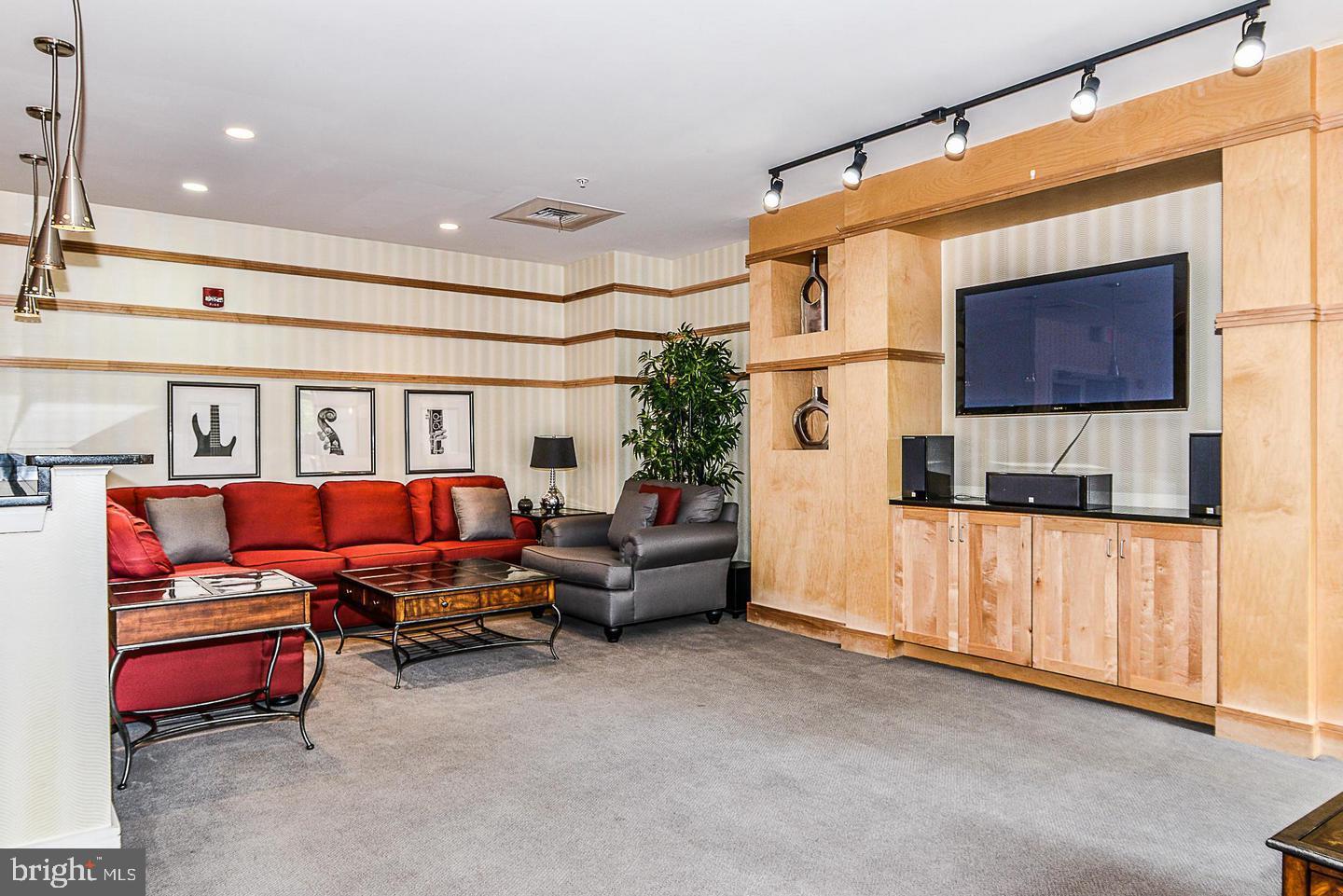 ELAN AT EAST MARKET - Residential Lease