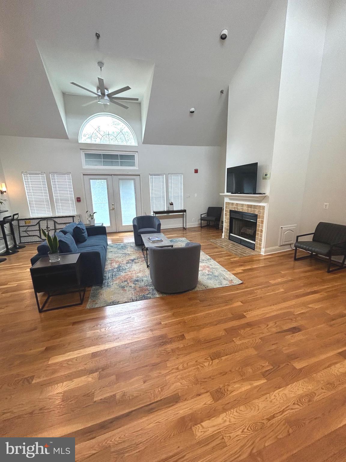 POINTE AT PARK CENTER - Residential