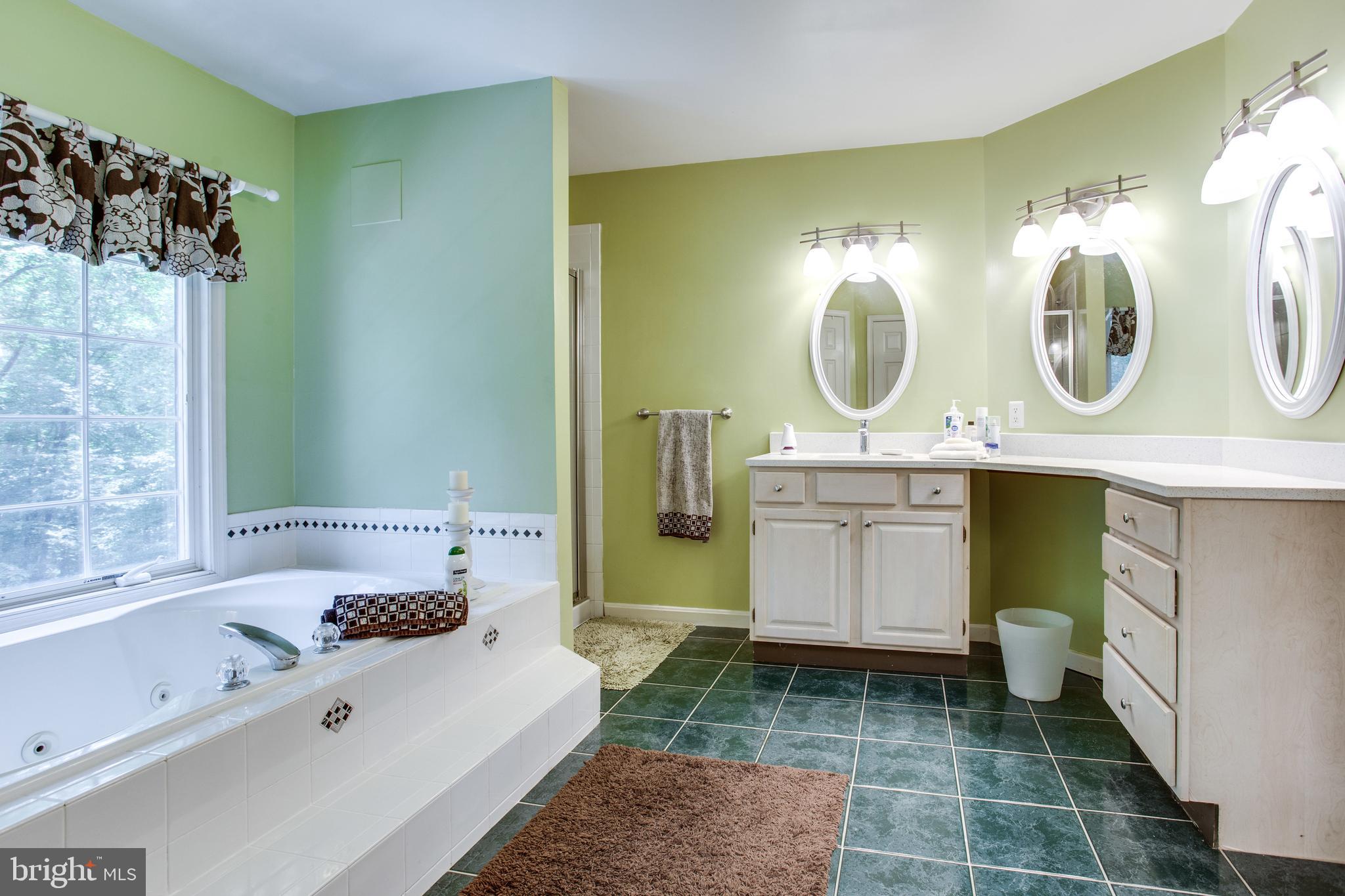 WOODFIELD ESTATES - Residential