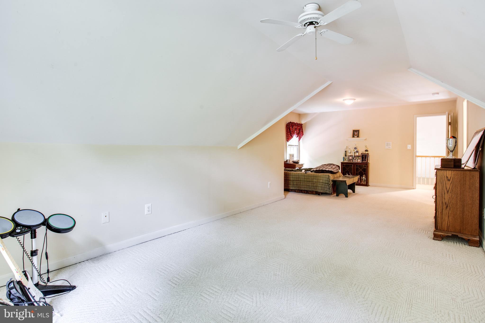 WOODFIELD ESTATES - Residential