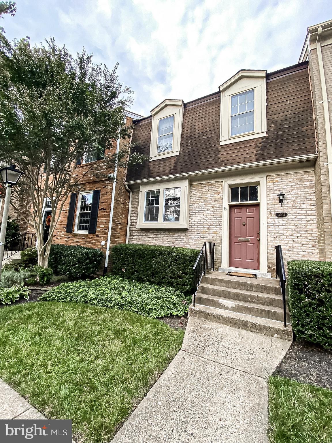 STONEHURST - Residential Lease