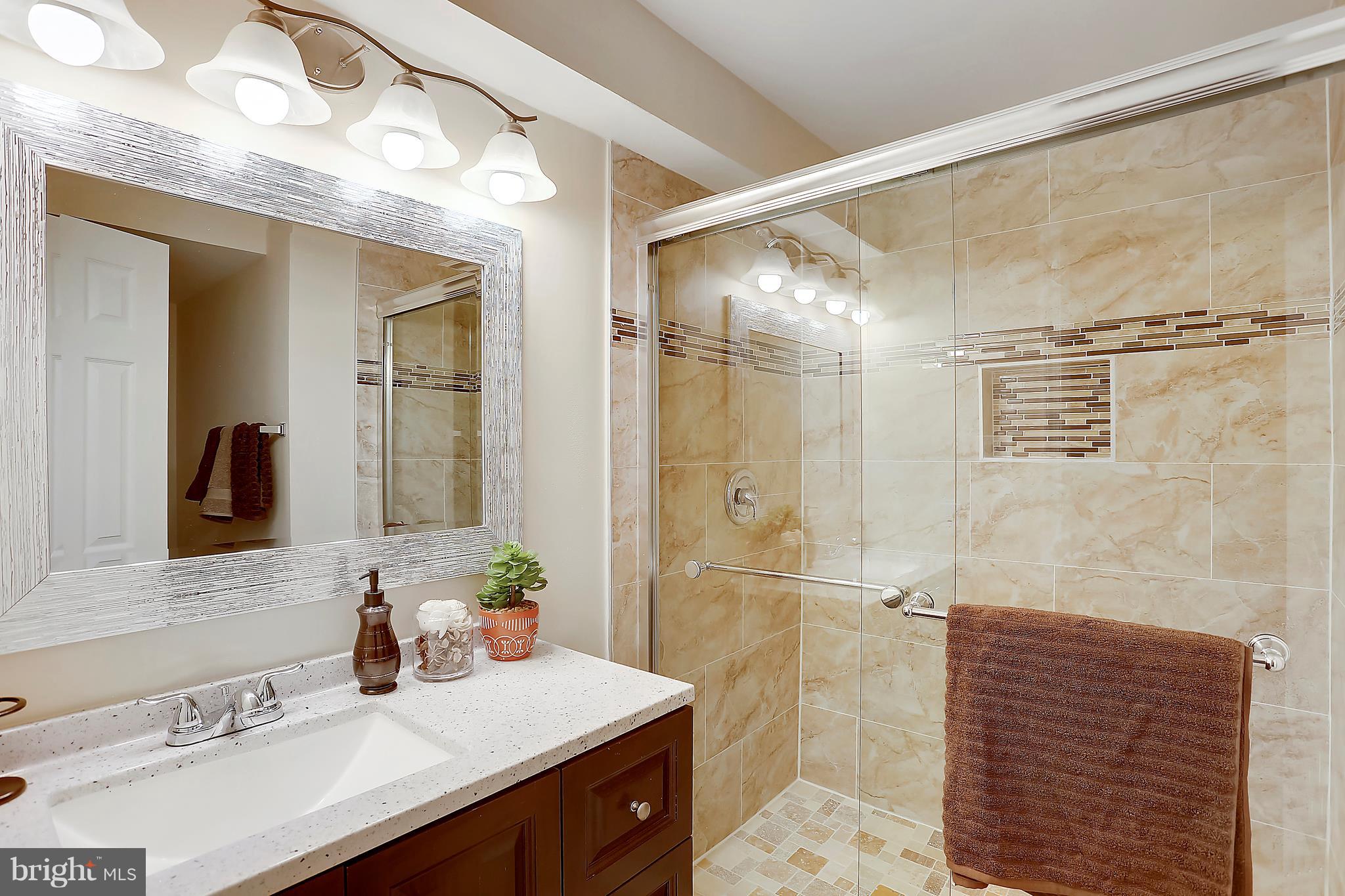 MIDDLEBROOK COMMONS - Residential