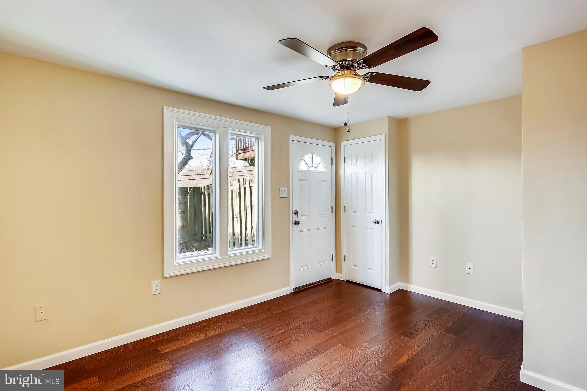 MIDDLEBROOK COMMONS - Residential