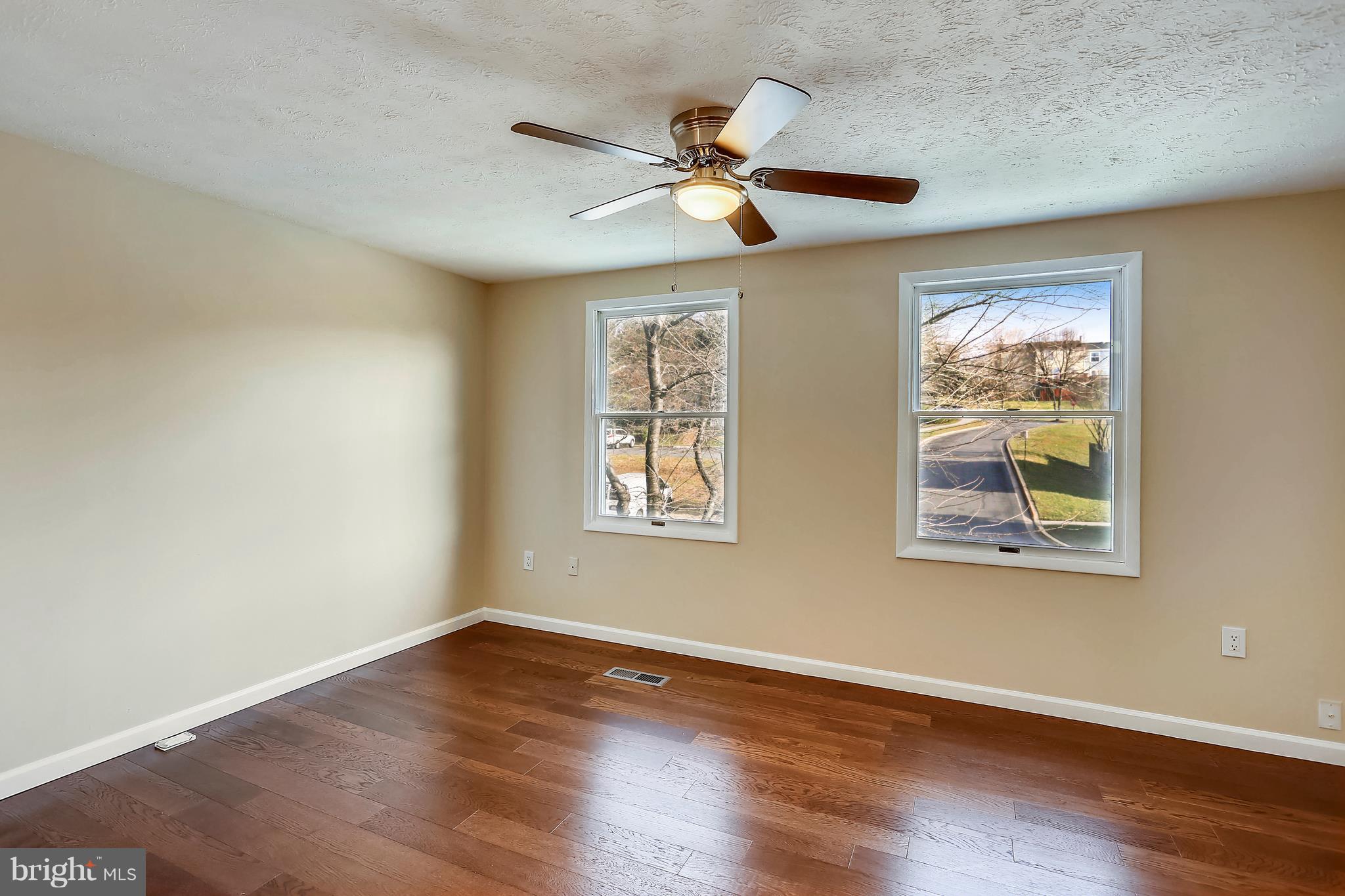 MIDDLEBROOK COMMONS - Residential